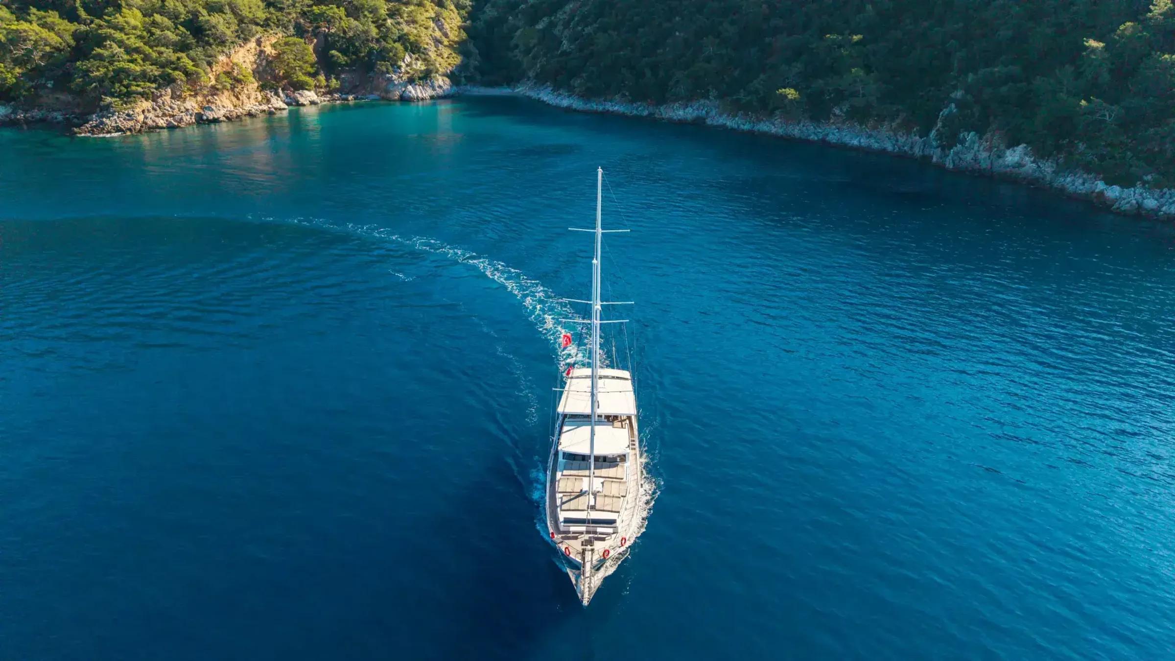 Holiday 5 gulet aerial view in Türkiye