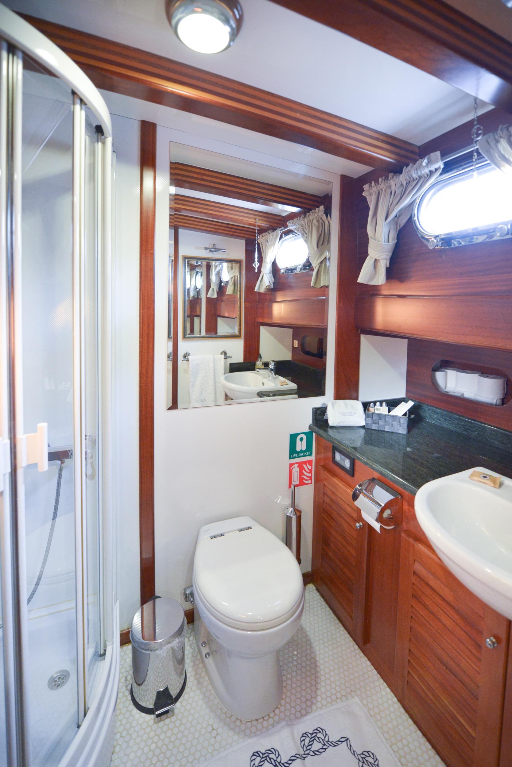 Ros Mare gulet accommodation interior cabin in Türkiye