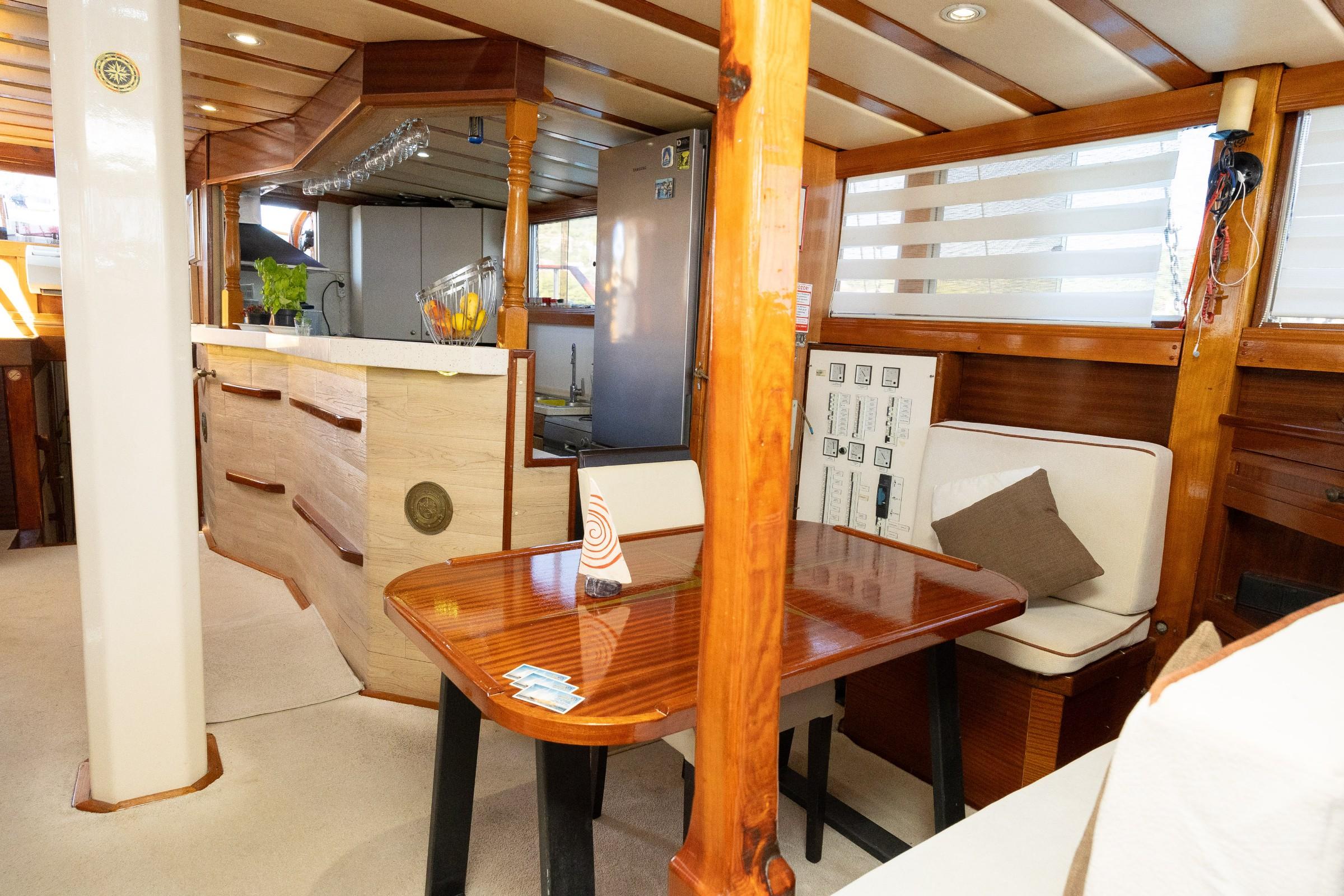 Gardelin gulet amenities interior cabin in Croatia