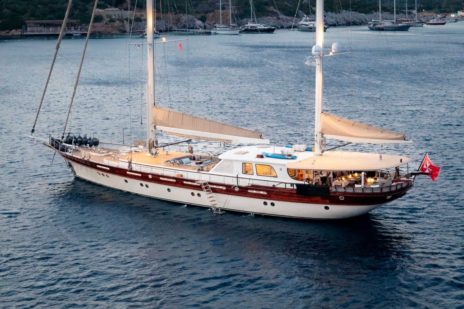 Zelda gulet amenities exterior deck in Türkiye