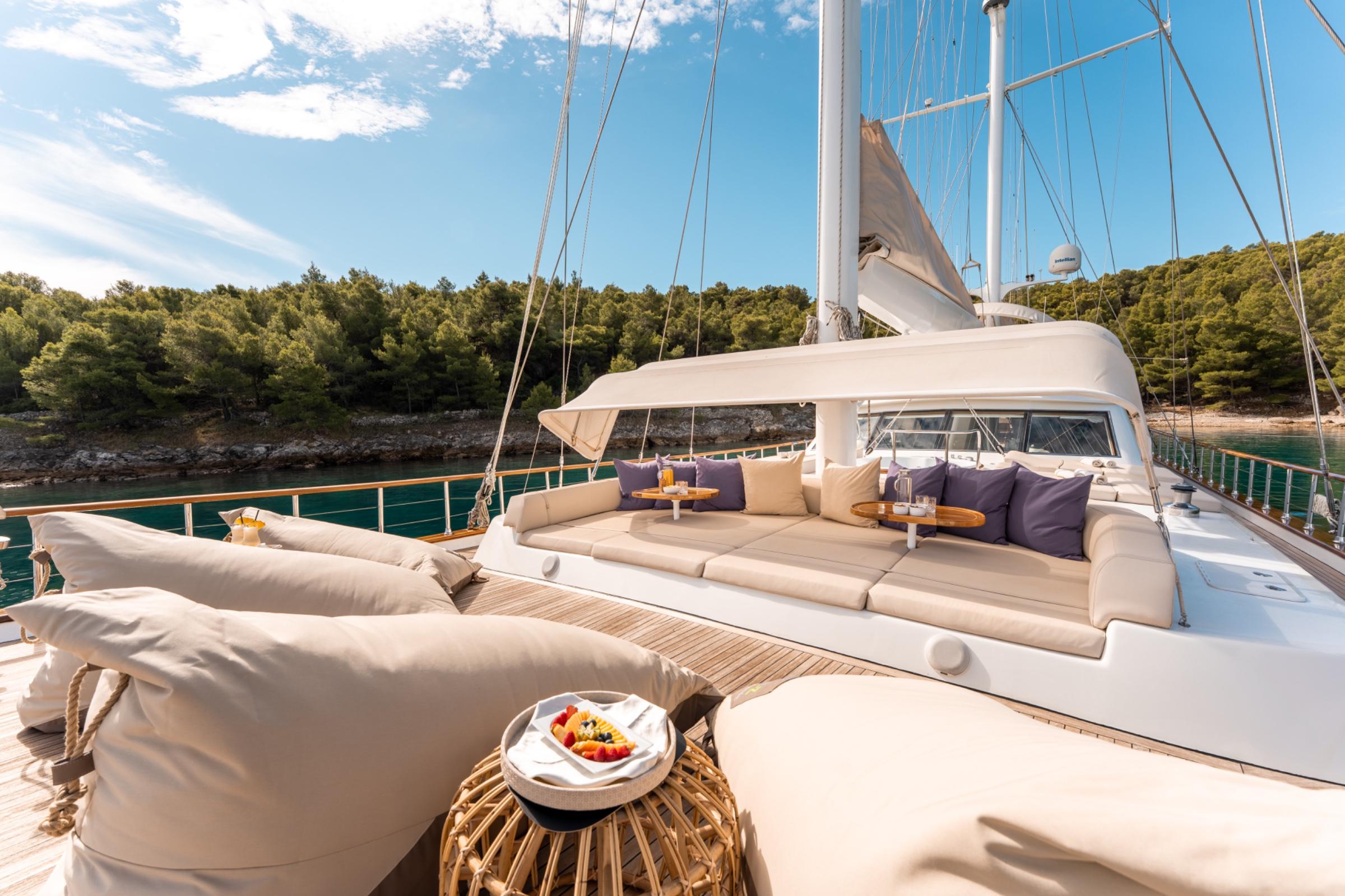 Alessandro I gulet amenities exterior deck in Croatia