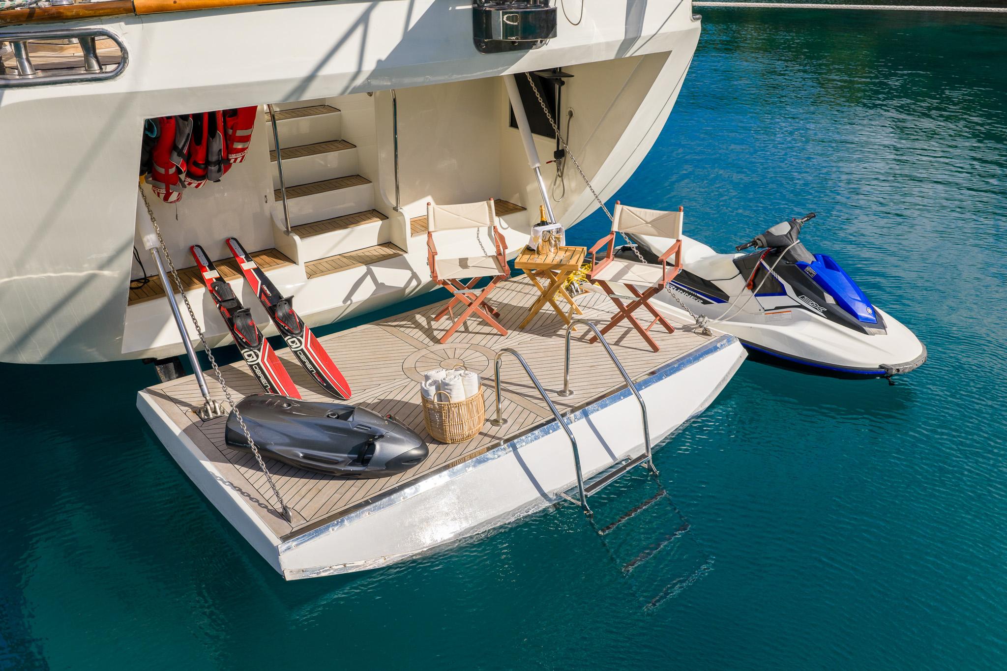 Alessandro I gulet amenities exterior deck in Croatia