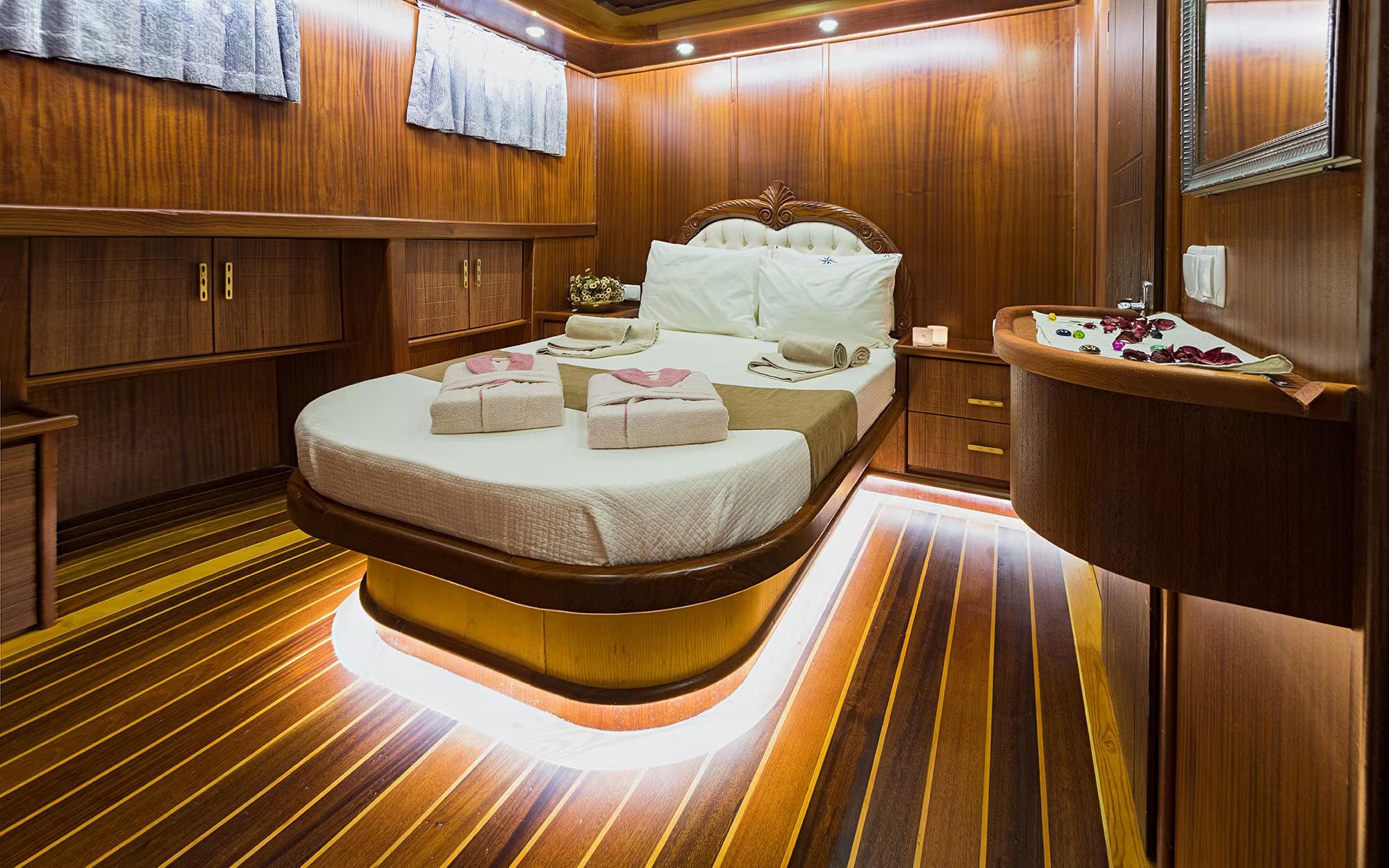 S Nur Taylan gulet accommodation interior cabin in Türkiye