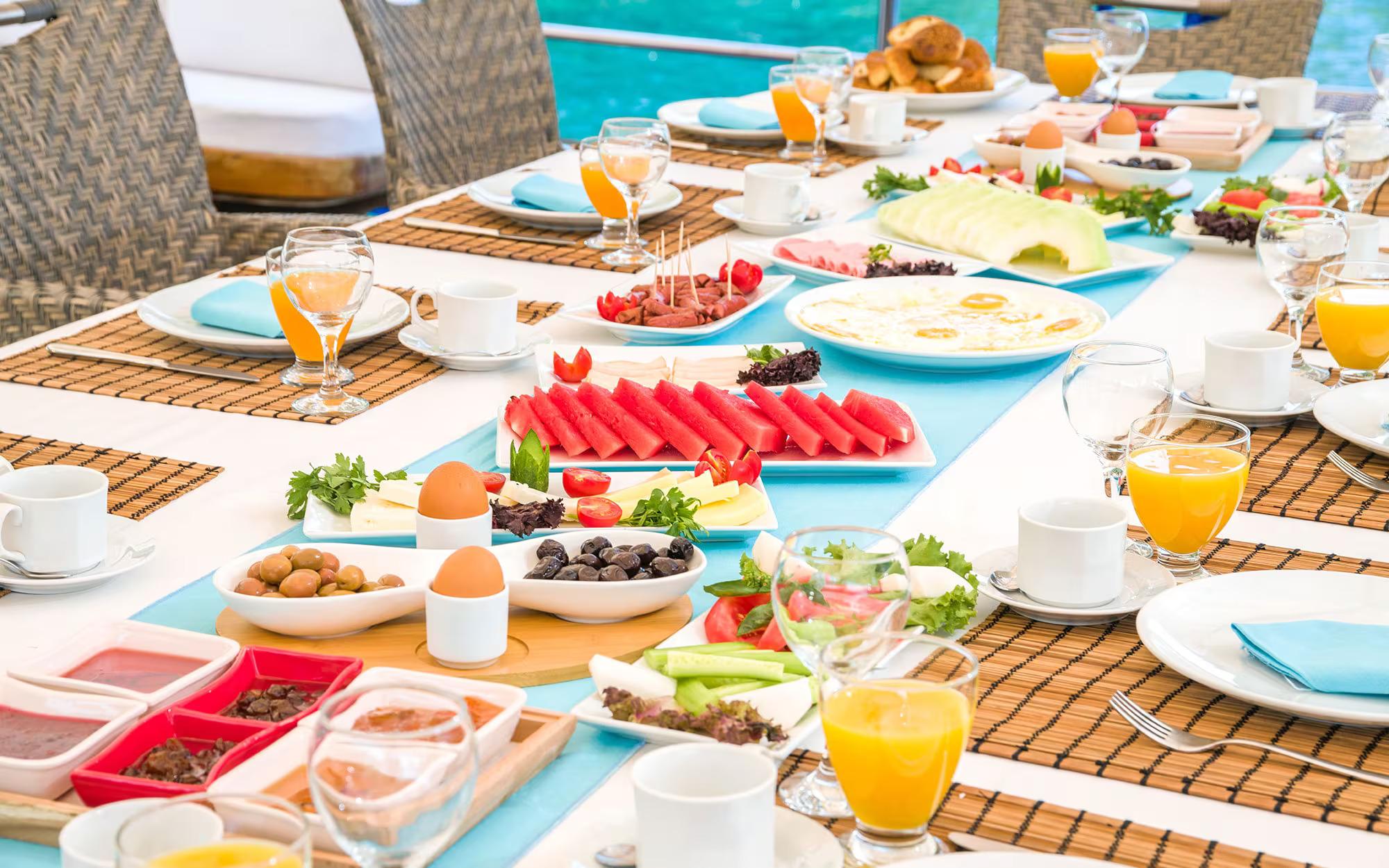 S Nur Taylan gulet amenities lifestyle dining in Türkiye