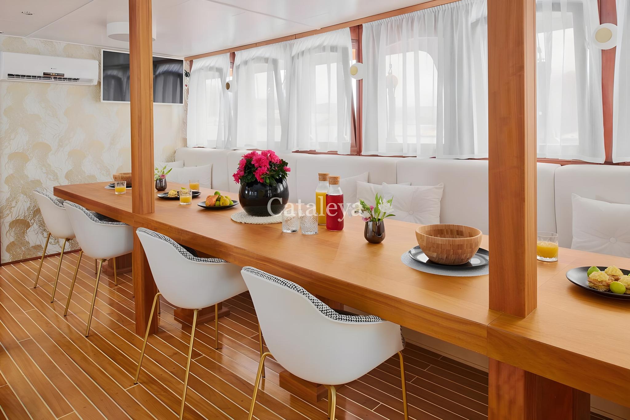 CATALEYA gulet amenities exterior deck in Croatia