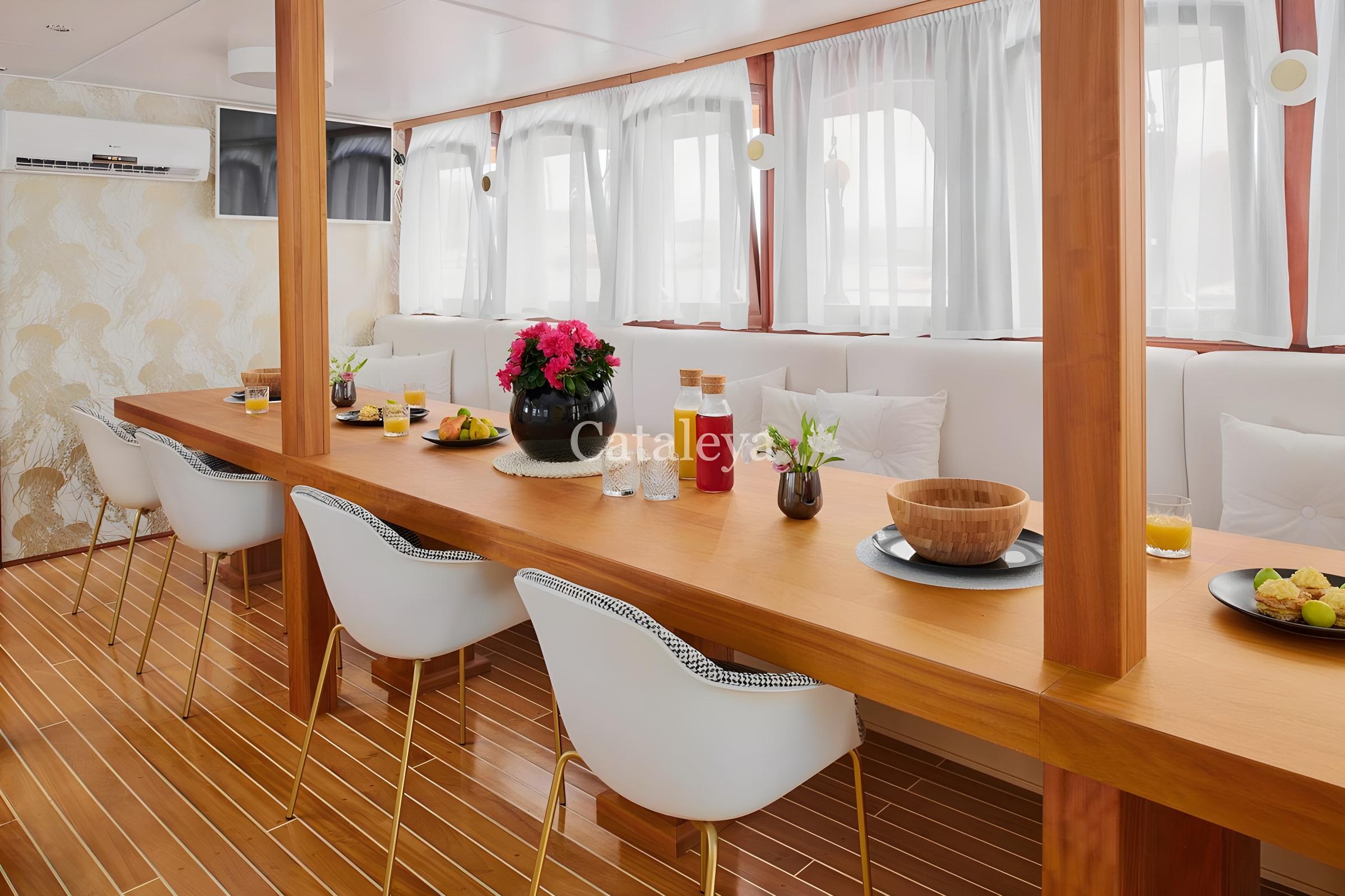 CATALEYA gulet amenities exterior deck in Croatia