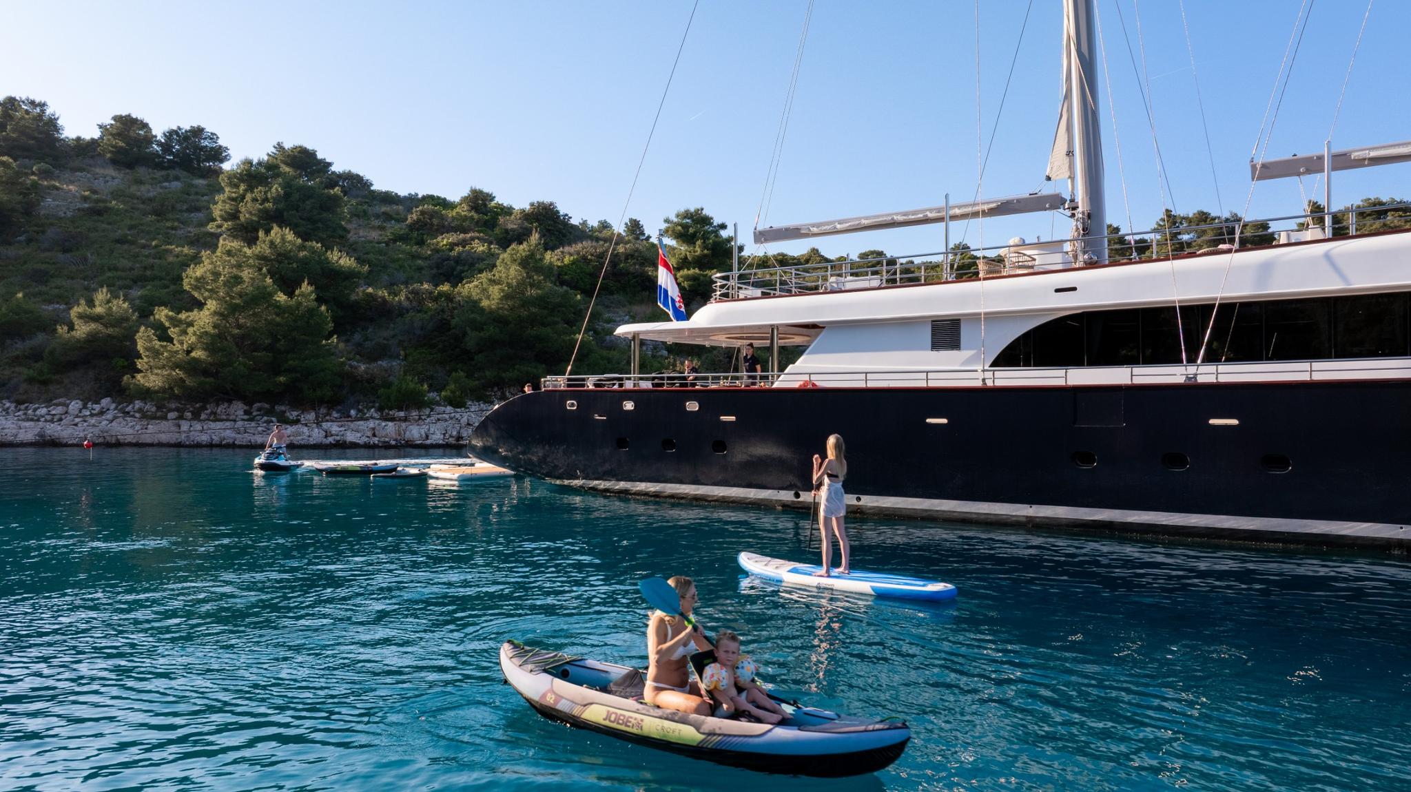 Nocturno gulet amenities lifestyle dining in Croatia