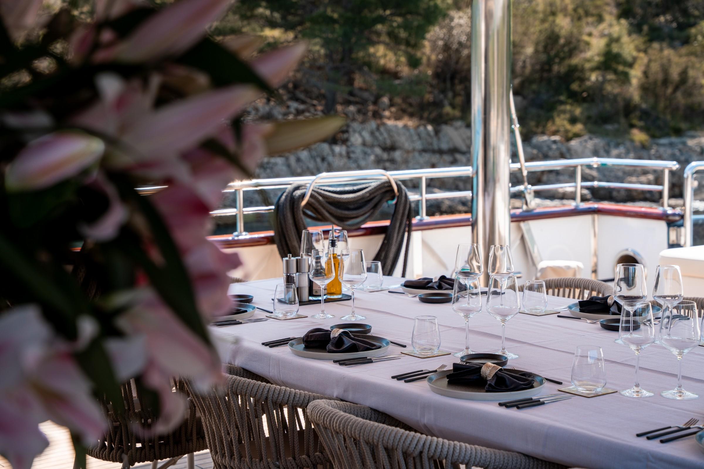 Nocturno gulet amenities lifestyle dining in Croatia