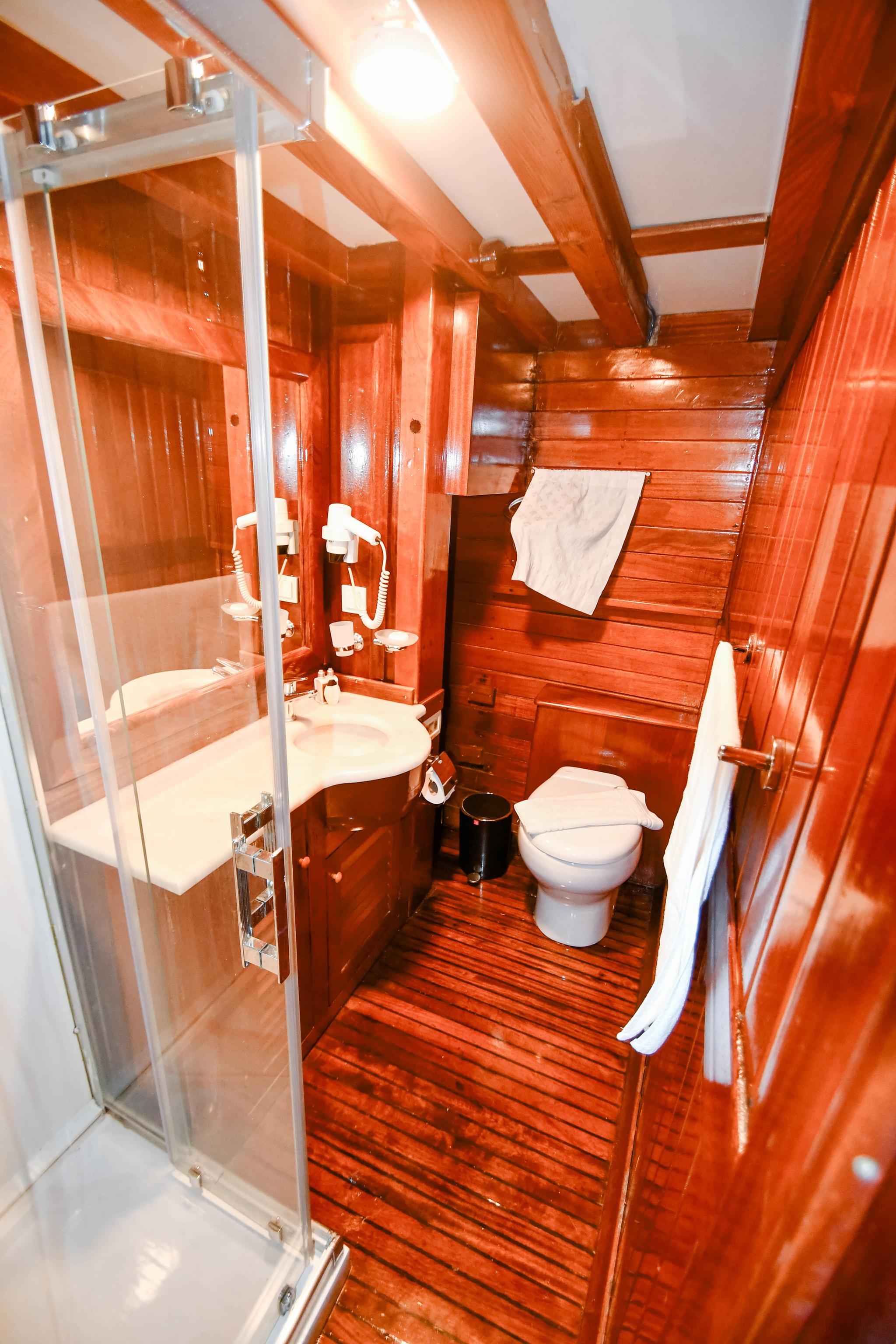 Sunworld 8 gulet accommodation interior cabin in Türkiye