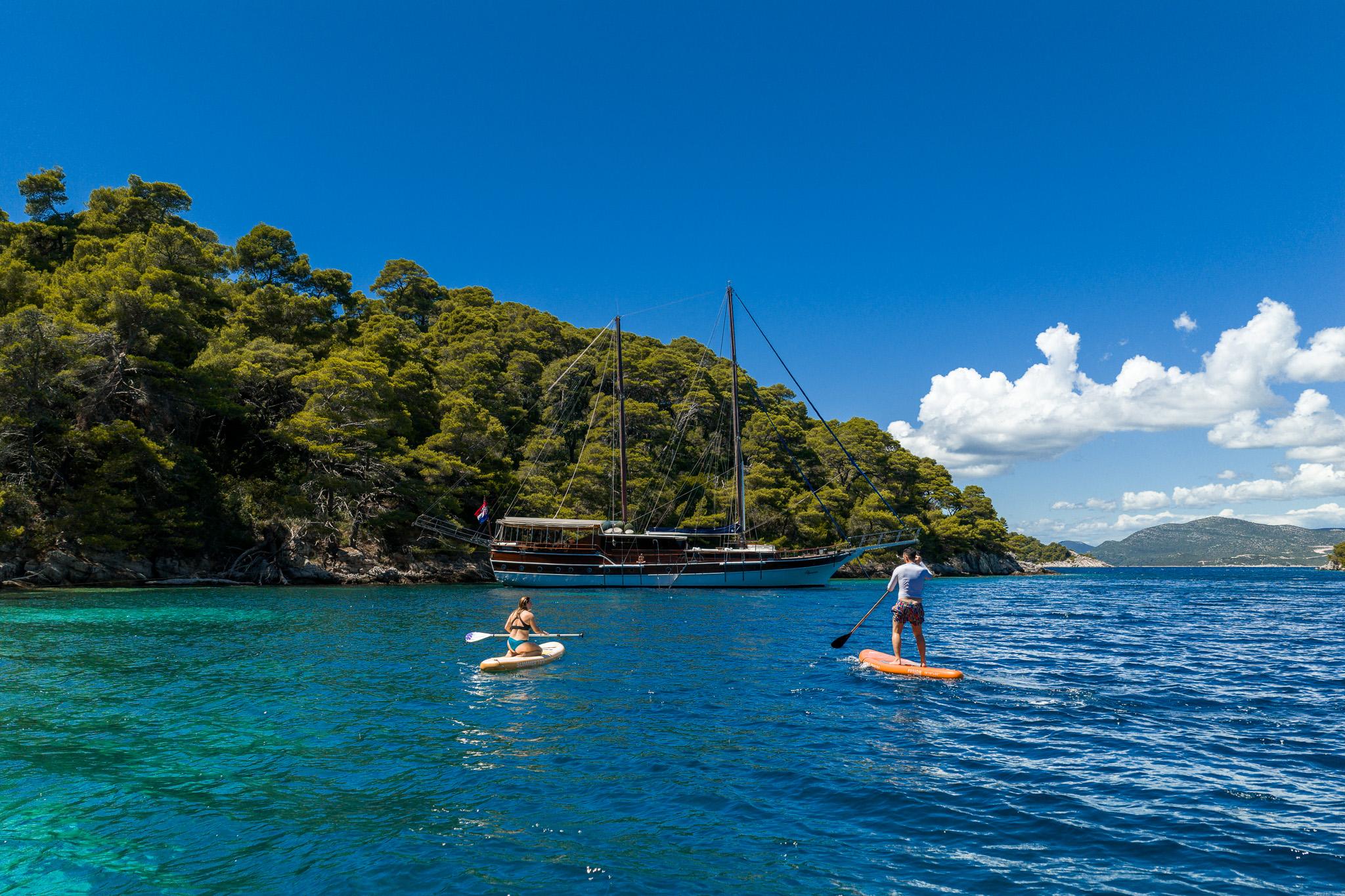 Eleganza gulet amenities lifestyle dining in Croatia