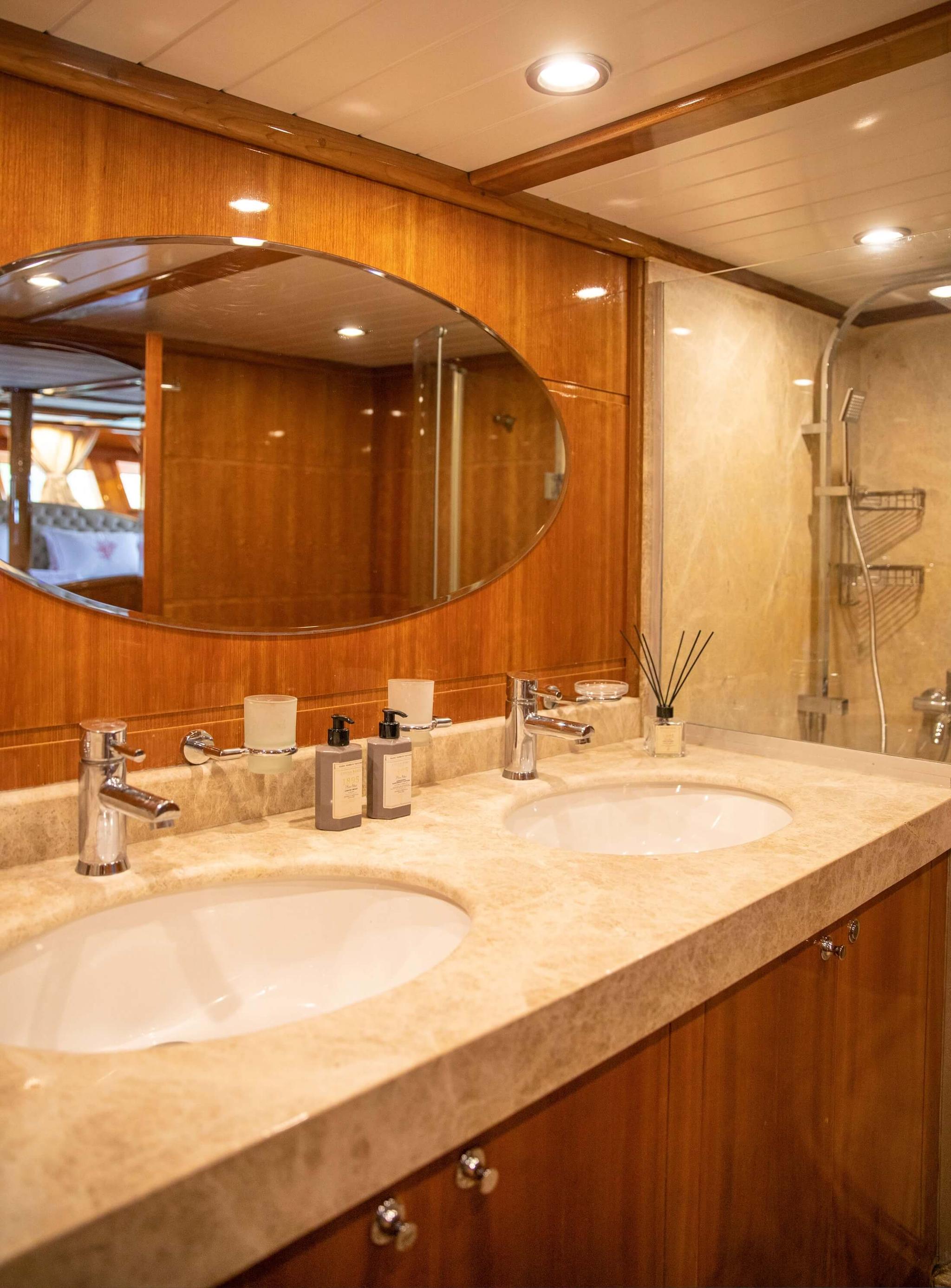 Silver Moon gulet accommodation interior cabin in Türkiye