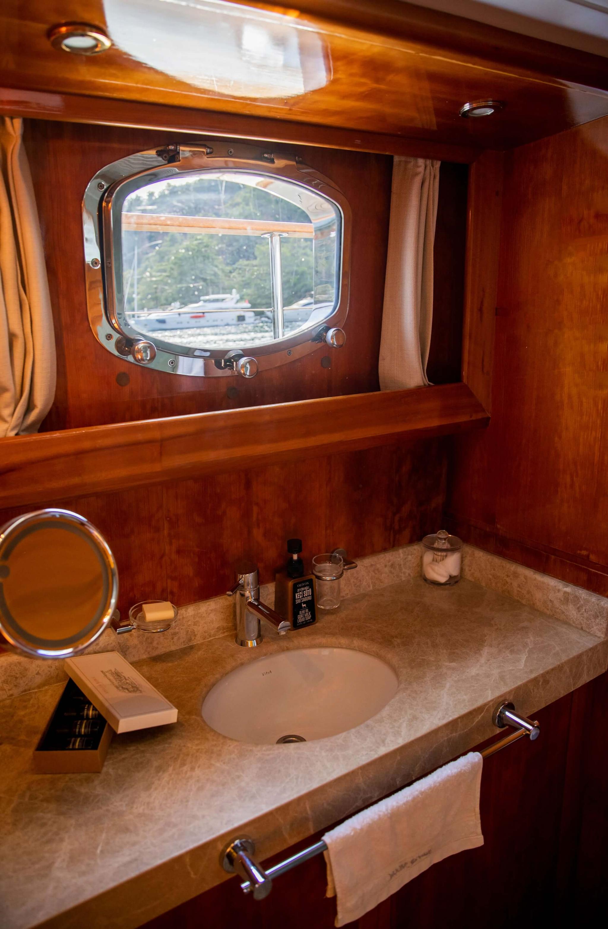 Silver Moon gulet accommodation interior cabin in Türkiye