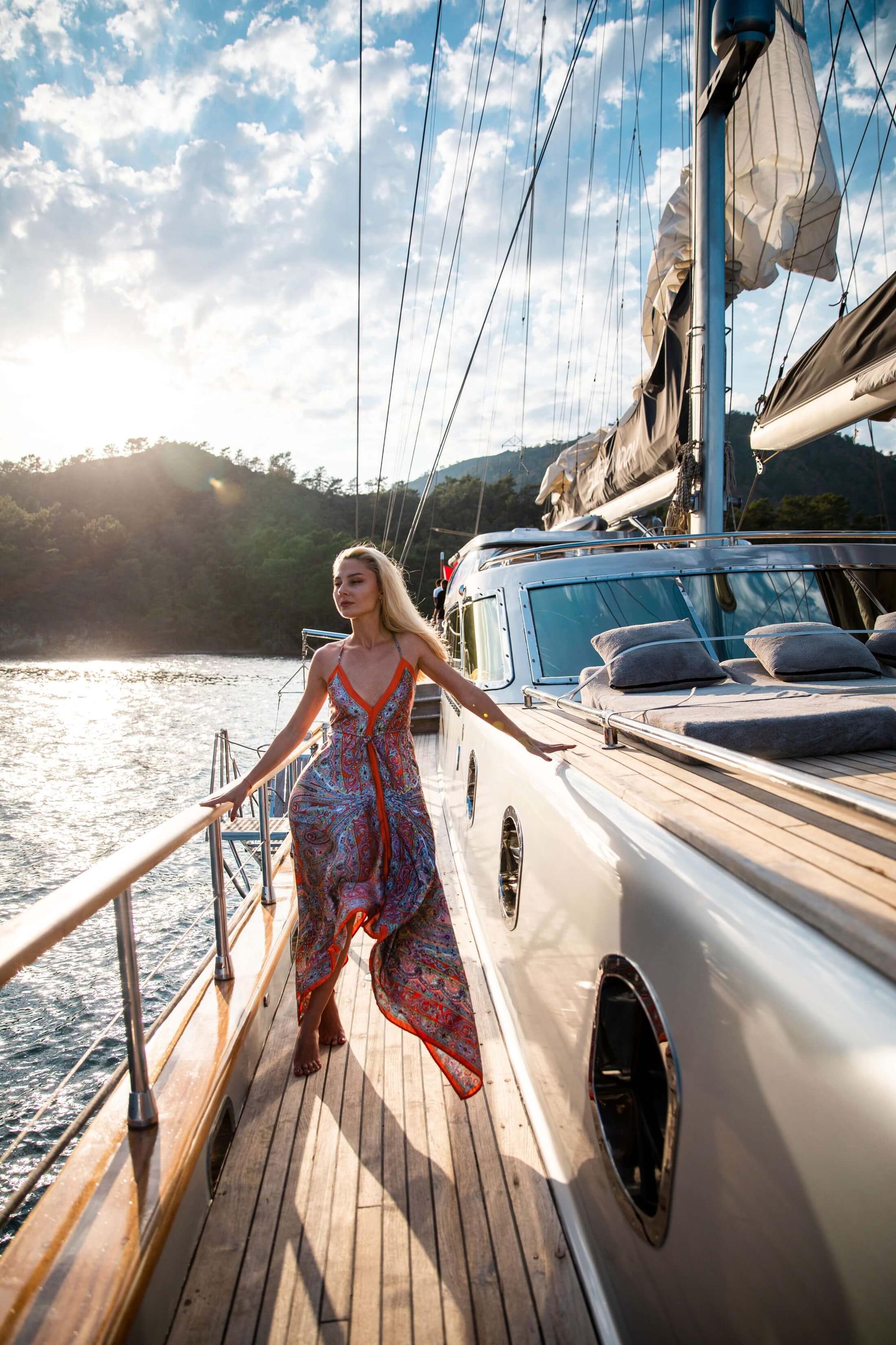 Silver Moon gulet amenities exterior deck in Türkiye