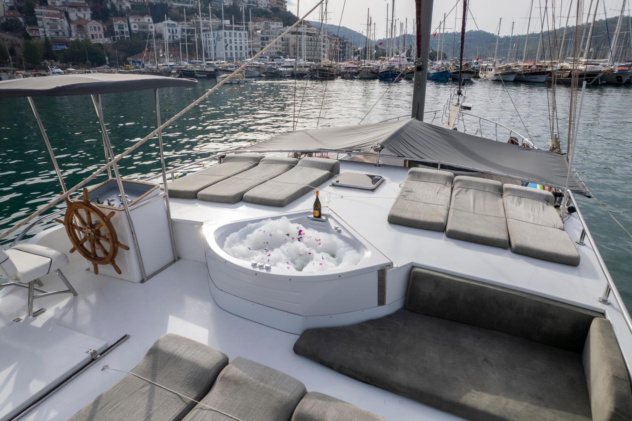 Diamond Lila gulet amenities exterior deck in Türkiye