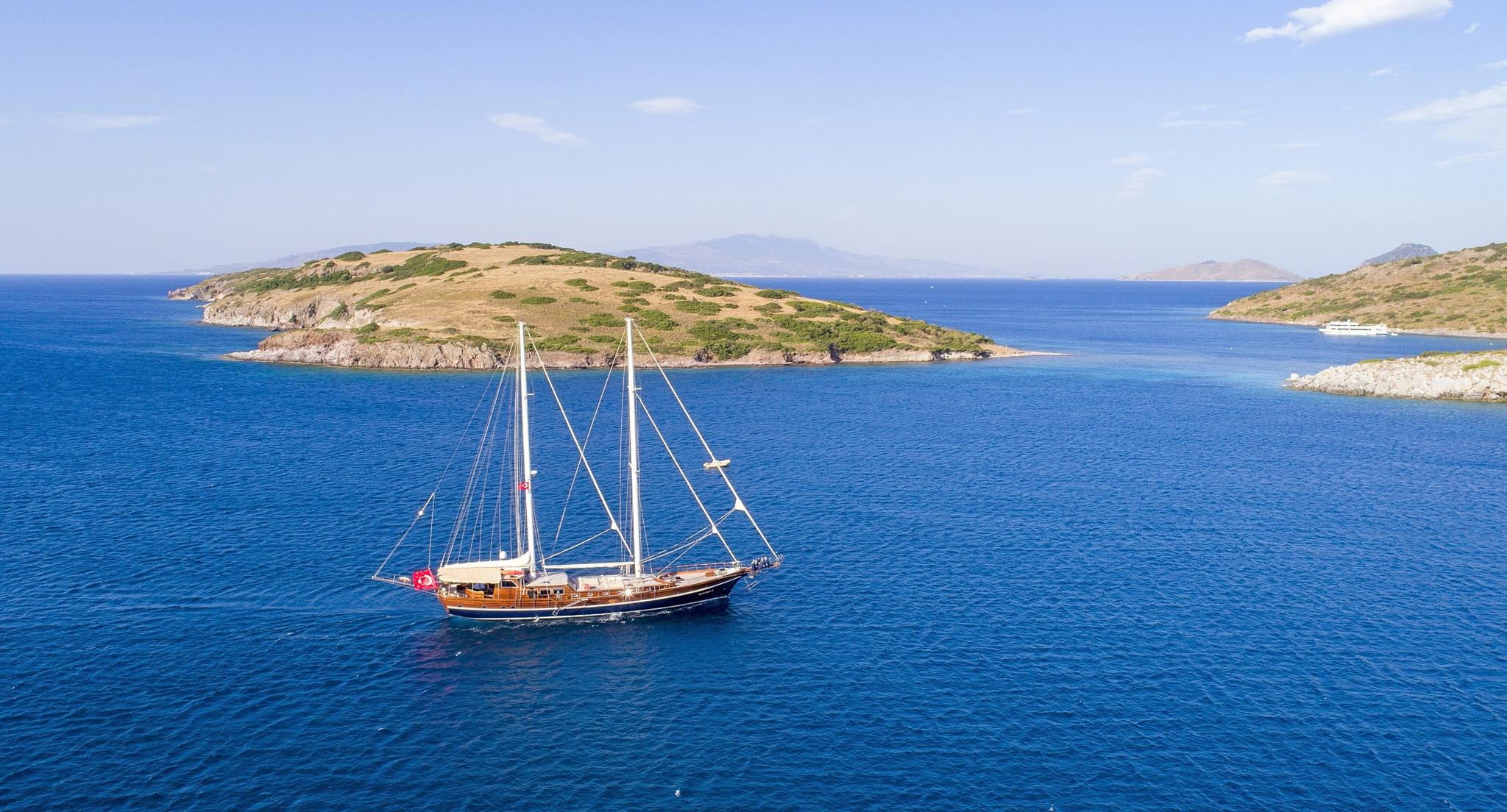 Zephyria II gulet amenities aerial view in Türkiye