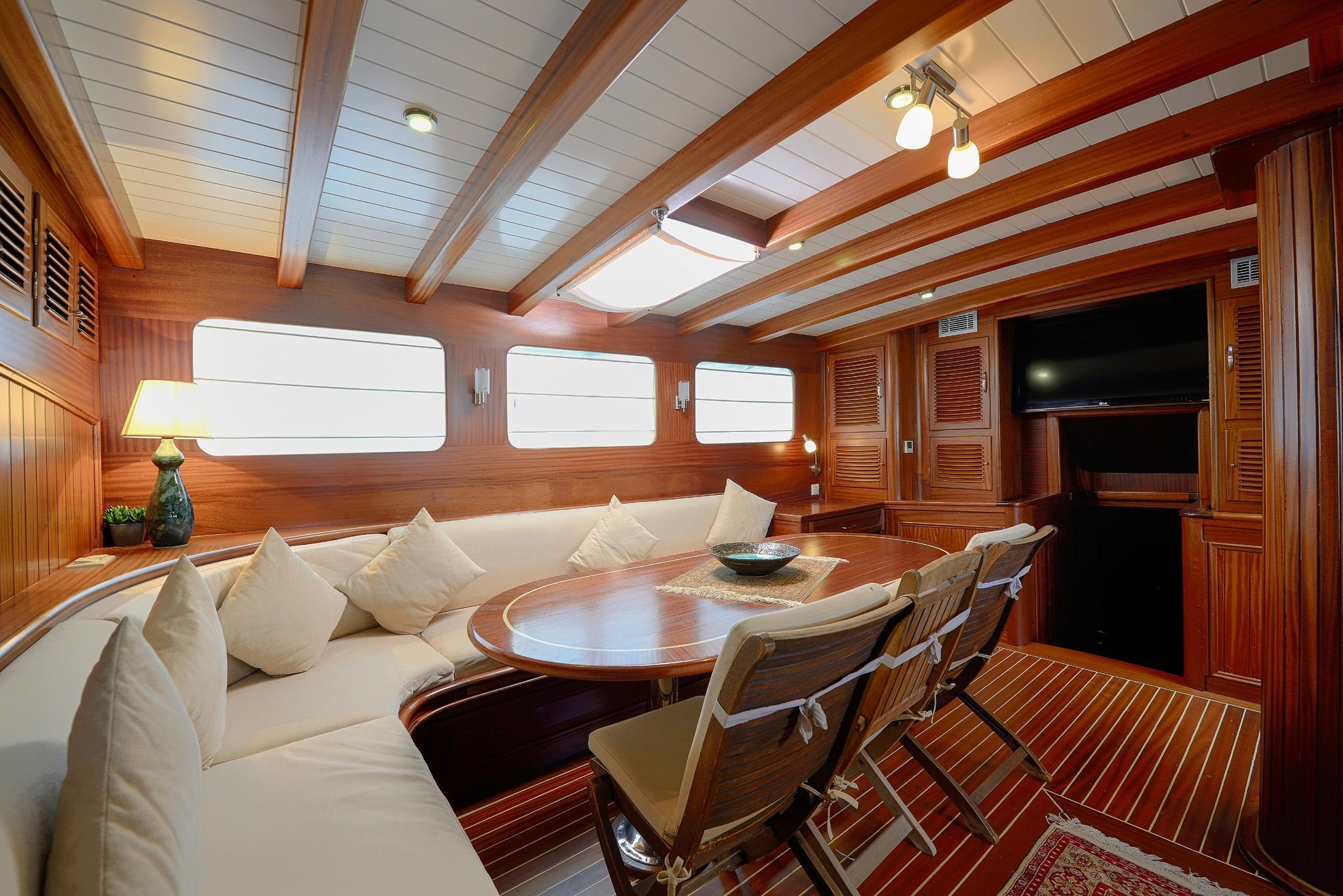 Zephyria II gulet amenities interior cabin in Türkiye