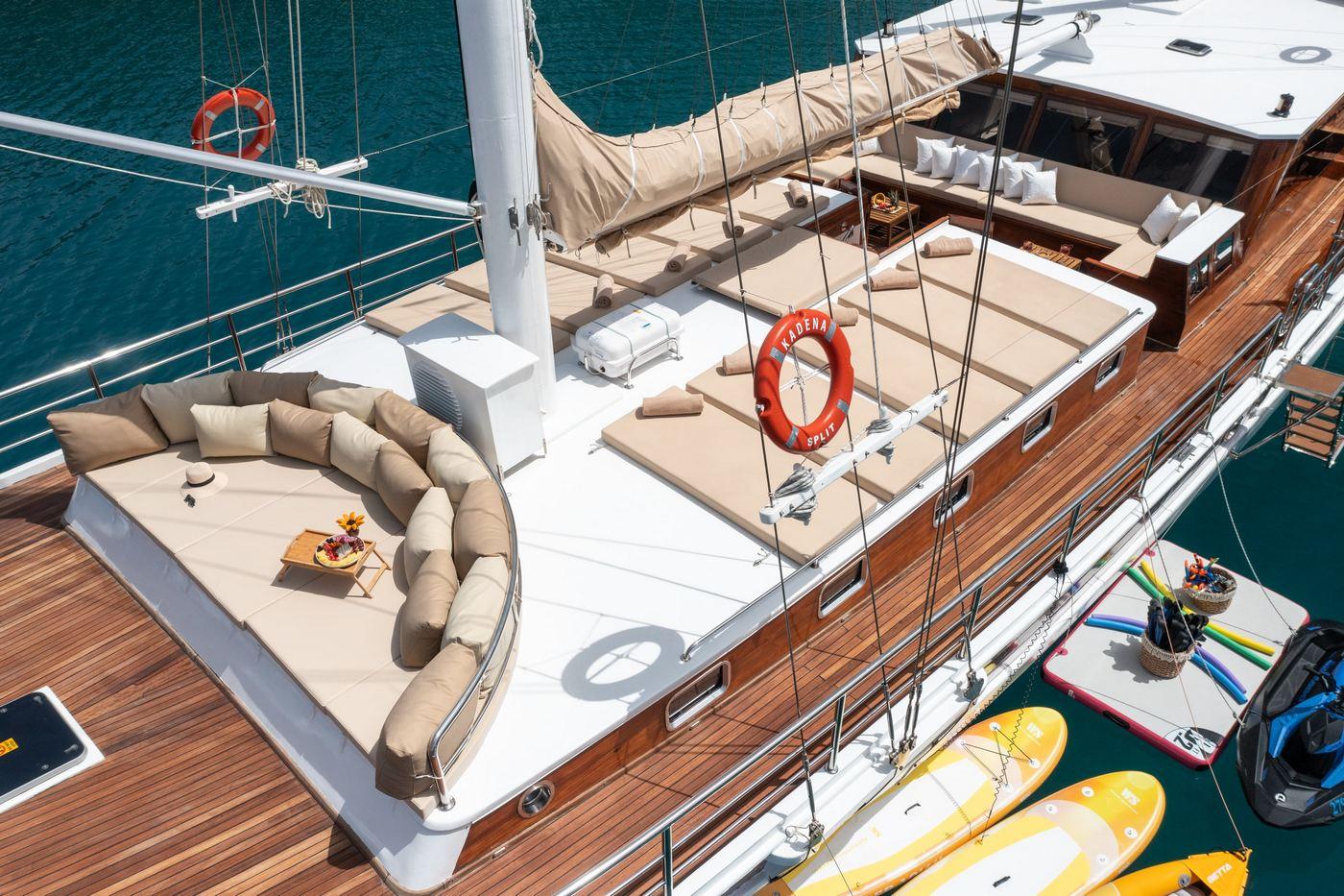 Kadena gulet amenities exterior deck in Croatia