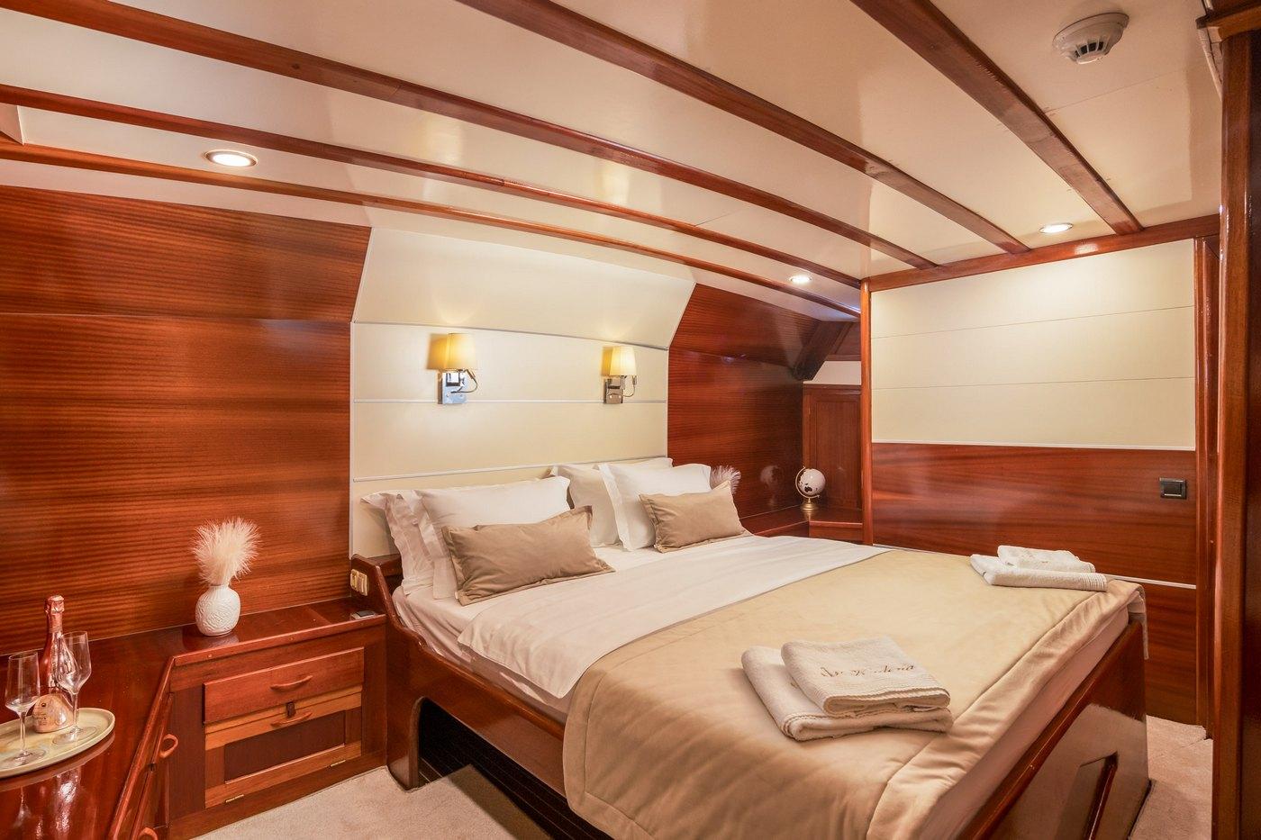 Kadena gulet accommodation interior cabin in Croatia