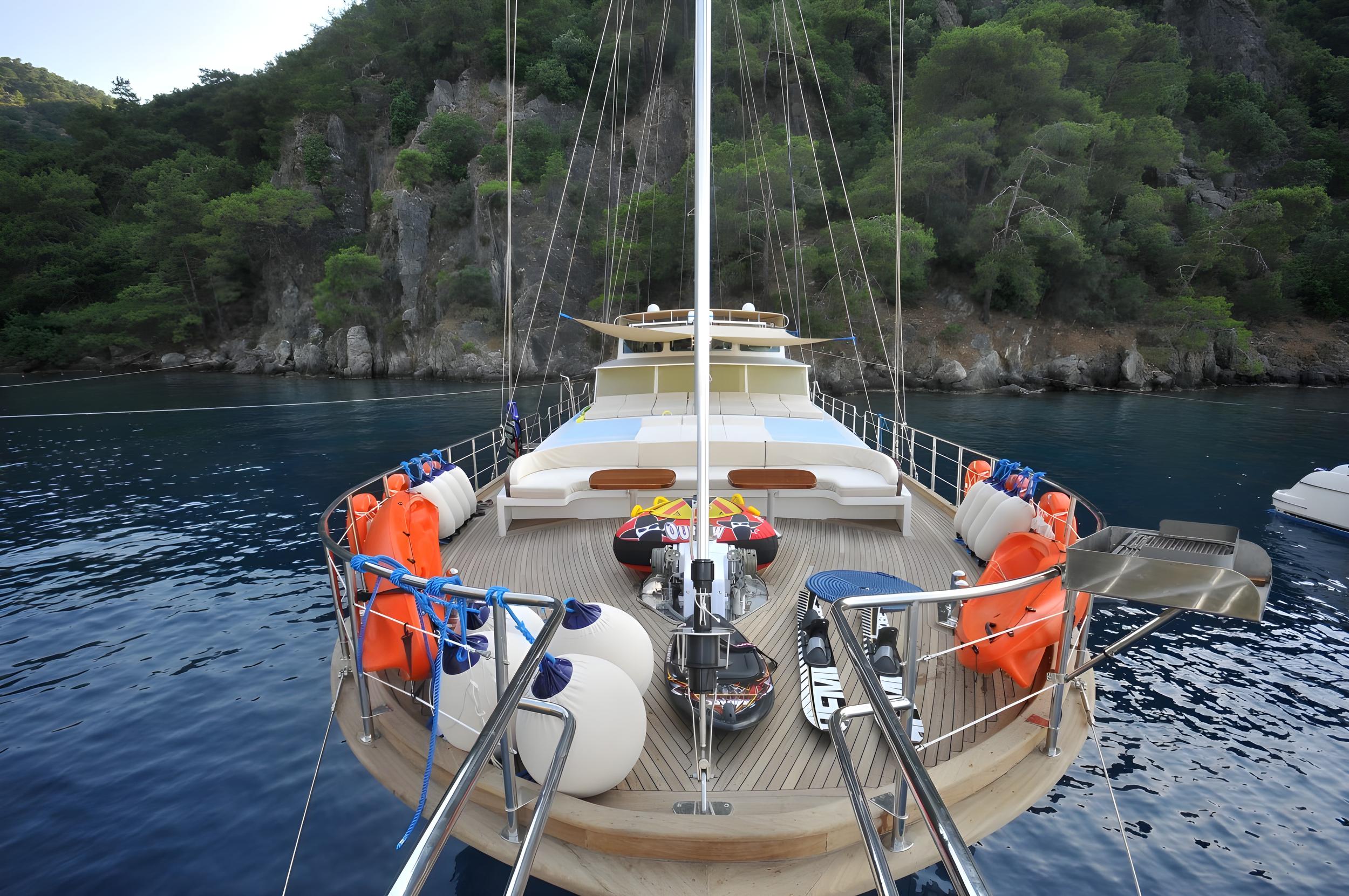 Ece Arina gulet amenities interior cabin in Türkiye