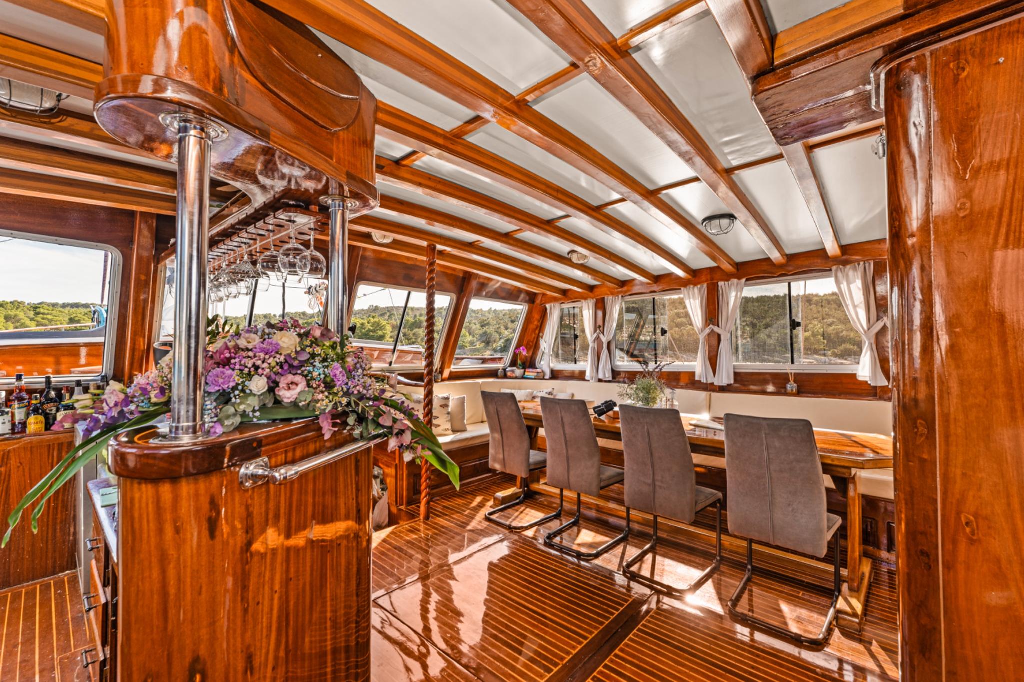 Croatia gulet amenities interior cabin in Croatia