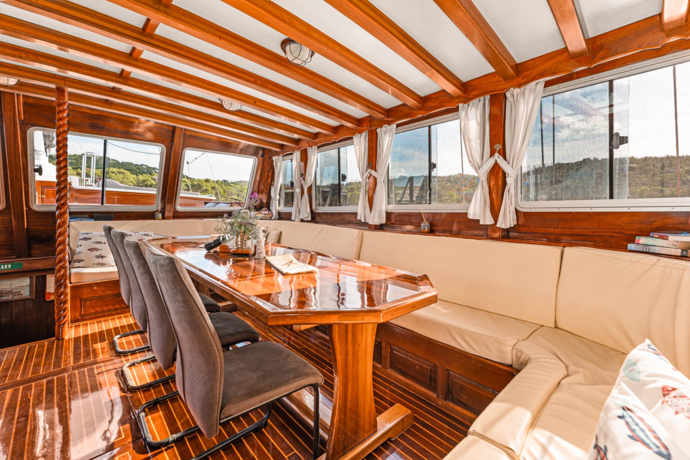 Croatia gulet amenities interior cabin in Croatia