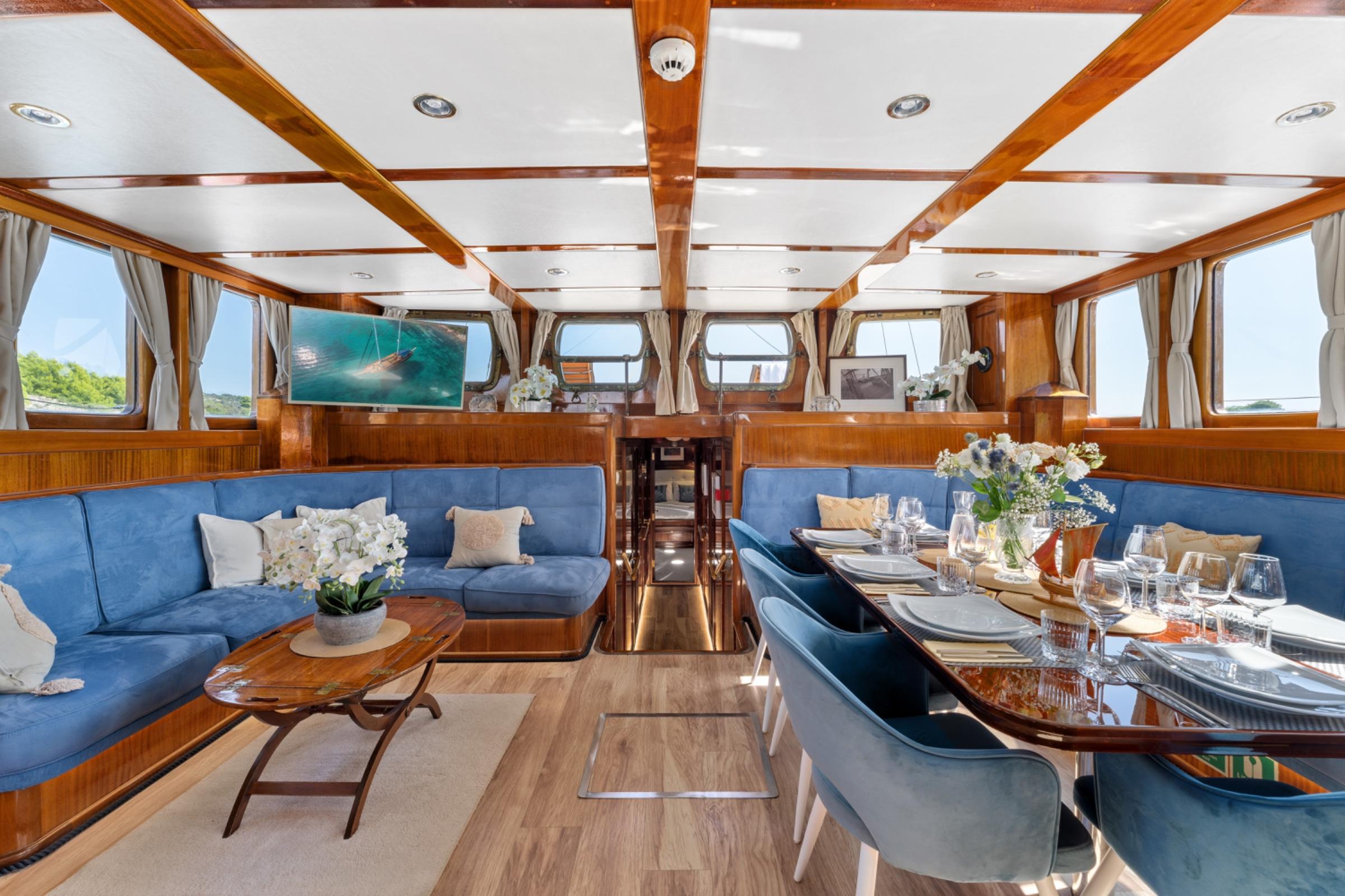 Smart Spirit gulet amenities interior cabin in Croatia