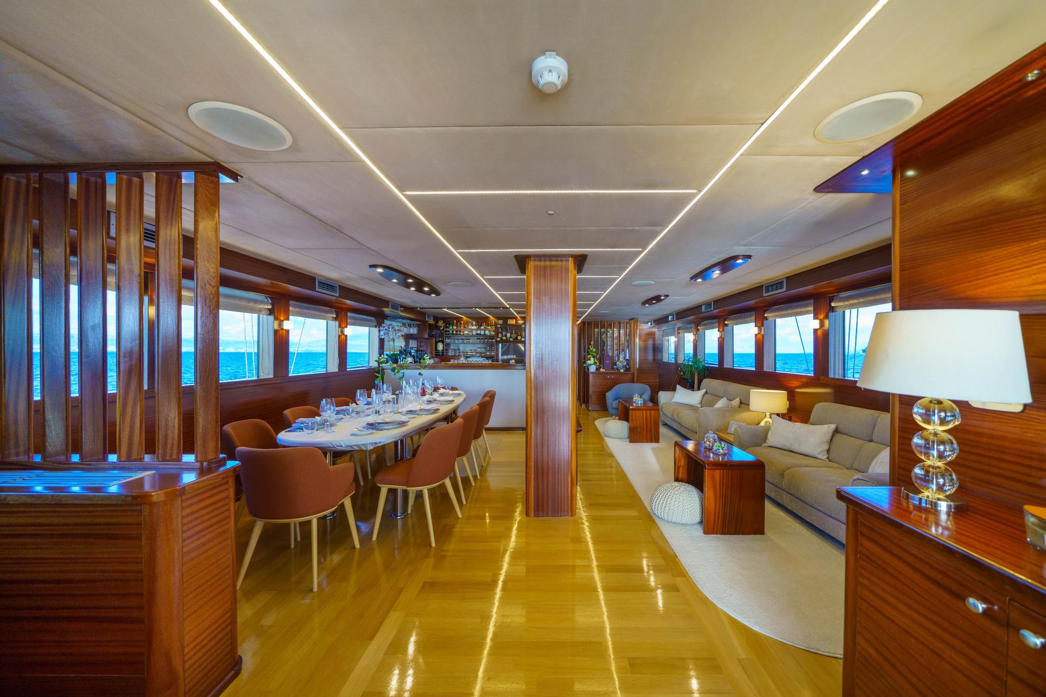 Son De Mar gulet amenities interior cabin in Croatia