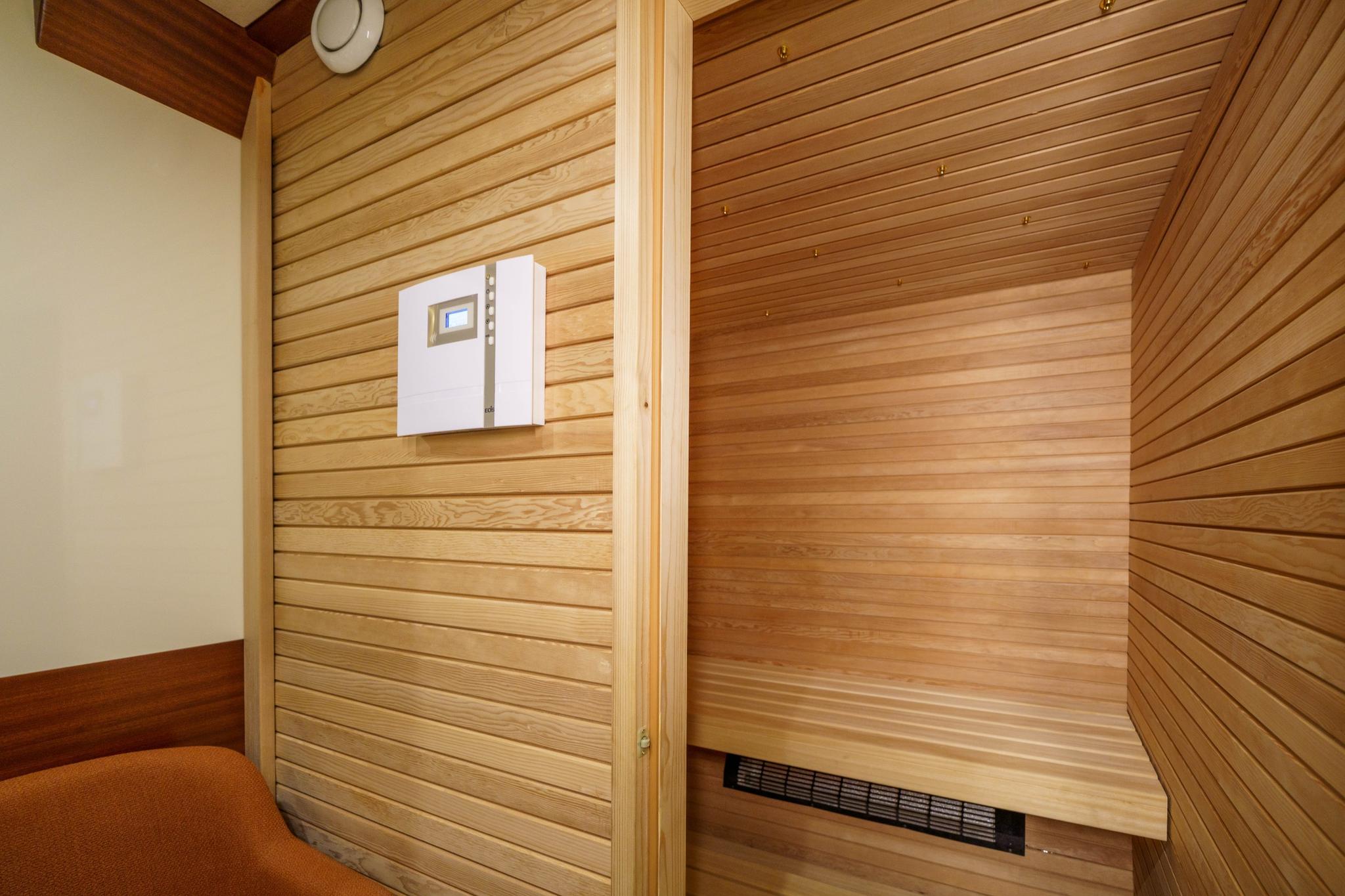 Son De Mar gulet amenities interior cabin in Croatia