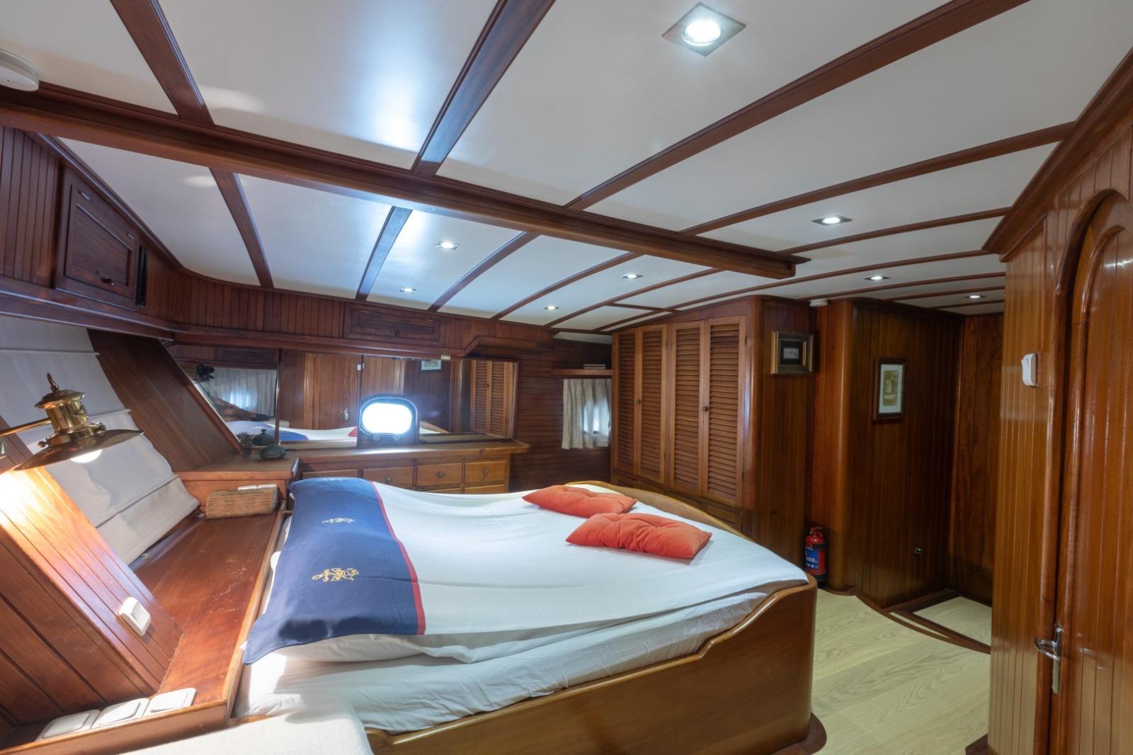 KANARYA gulet accommodation interior cabin in Türkiye