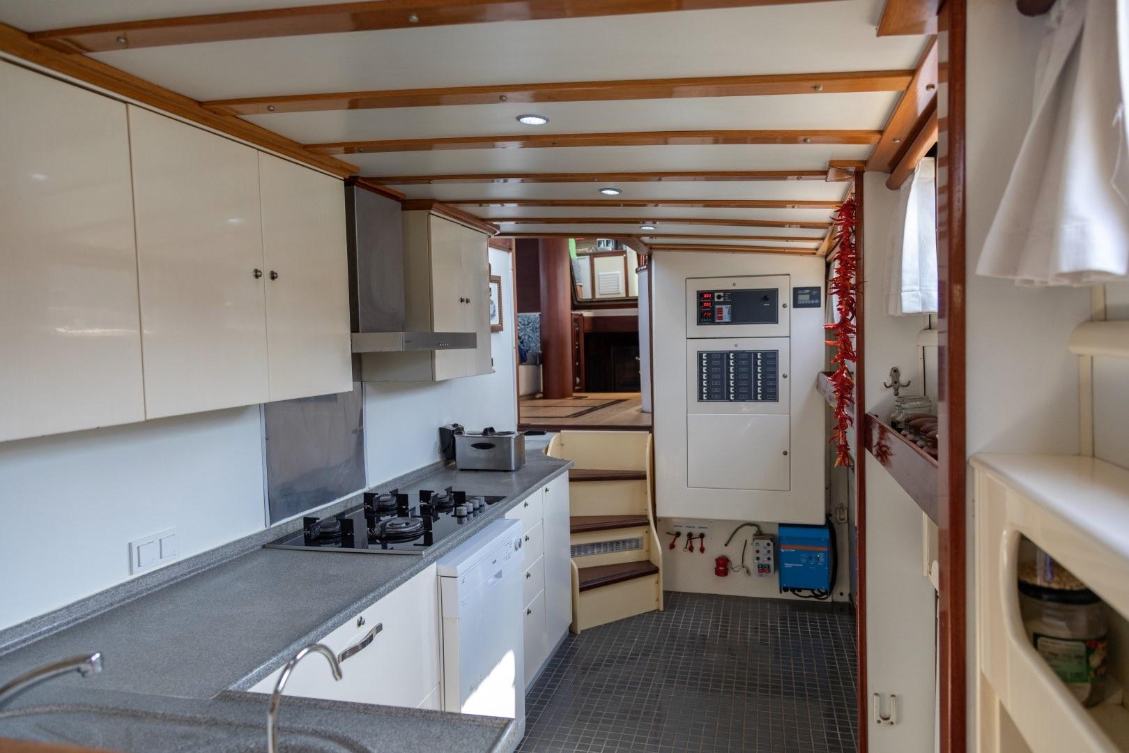 KANARYA gulet amenities interior cabin in Türkiye