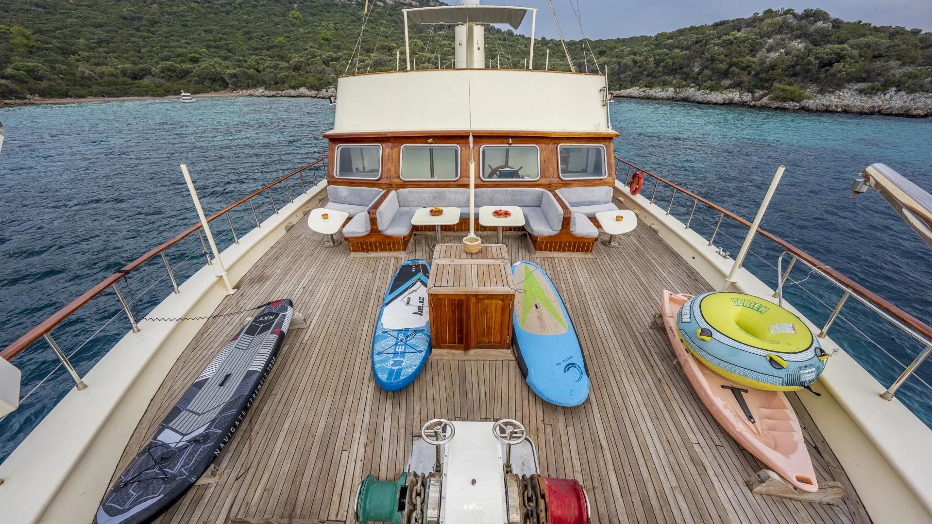 Elara 1 gulet amenities interior cabin in Türkiye