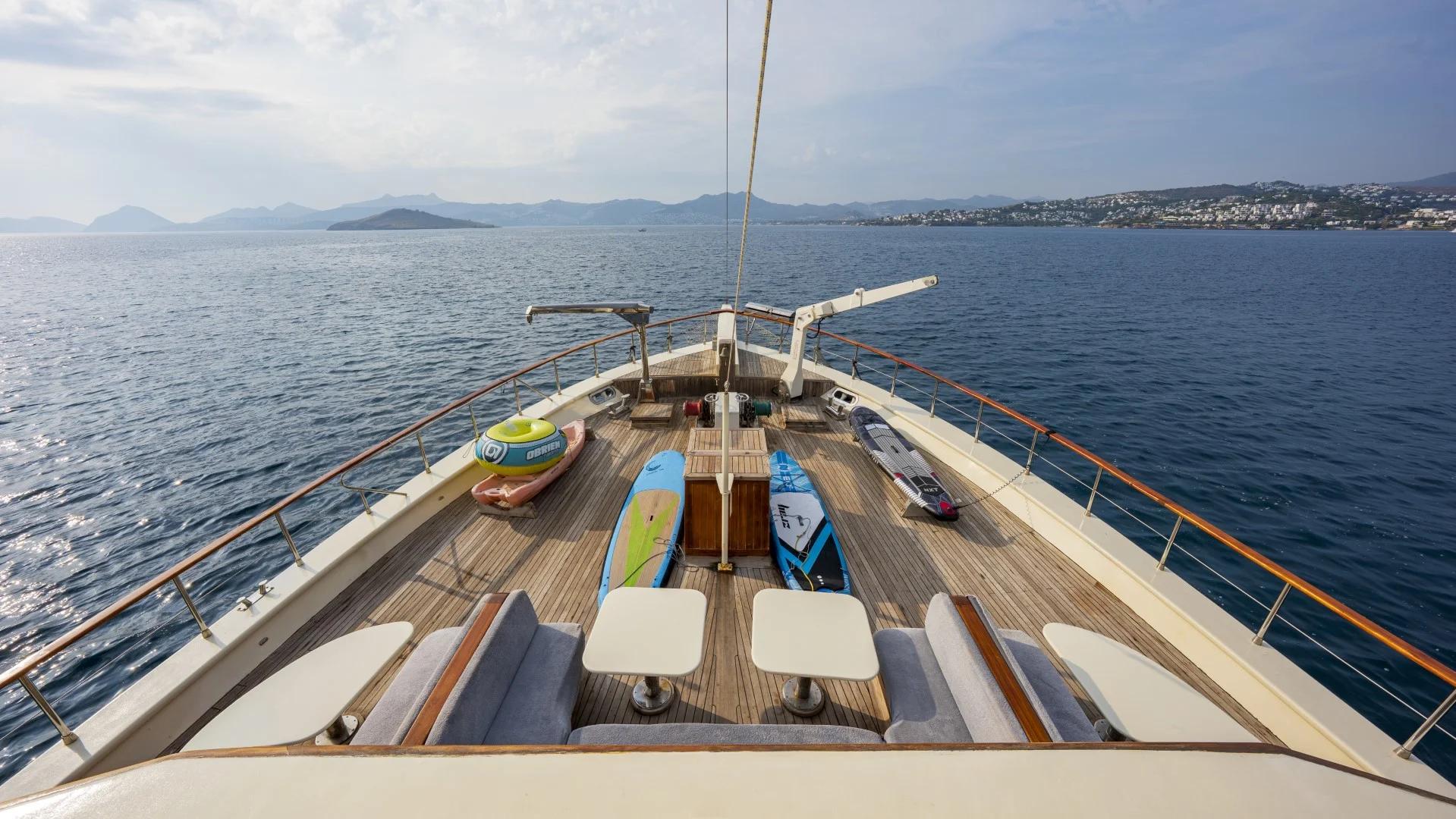 Elara 1 gulet amenities interior cabin in Türkiye