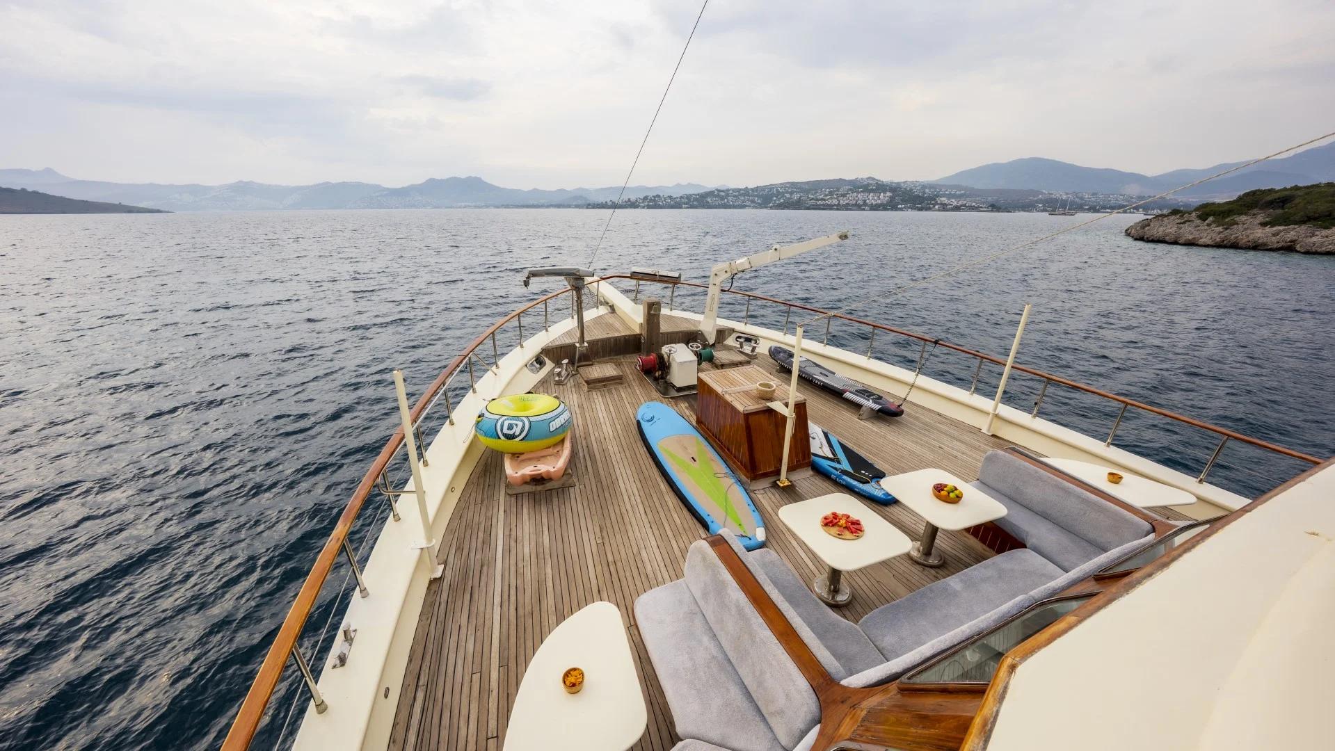 Elara 1 gulet amenities interior cabin in Türkiye