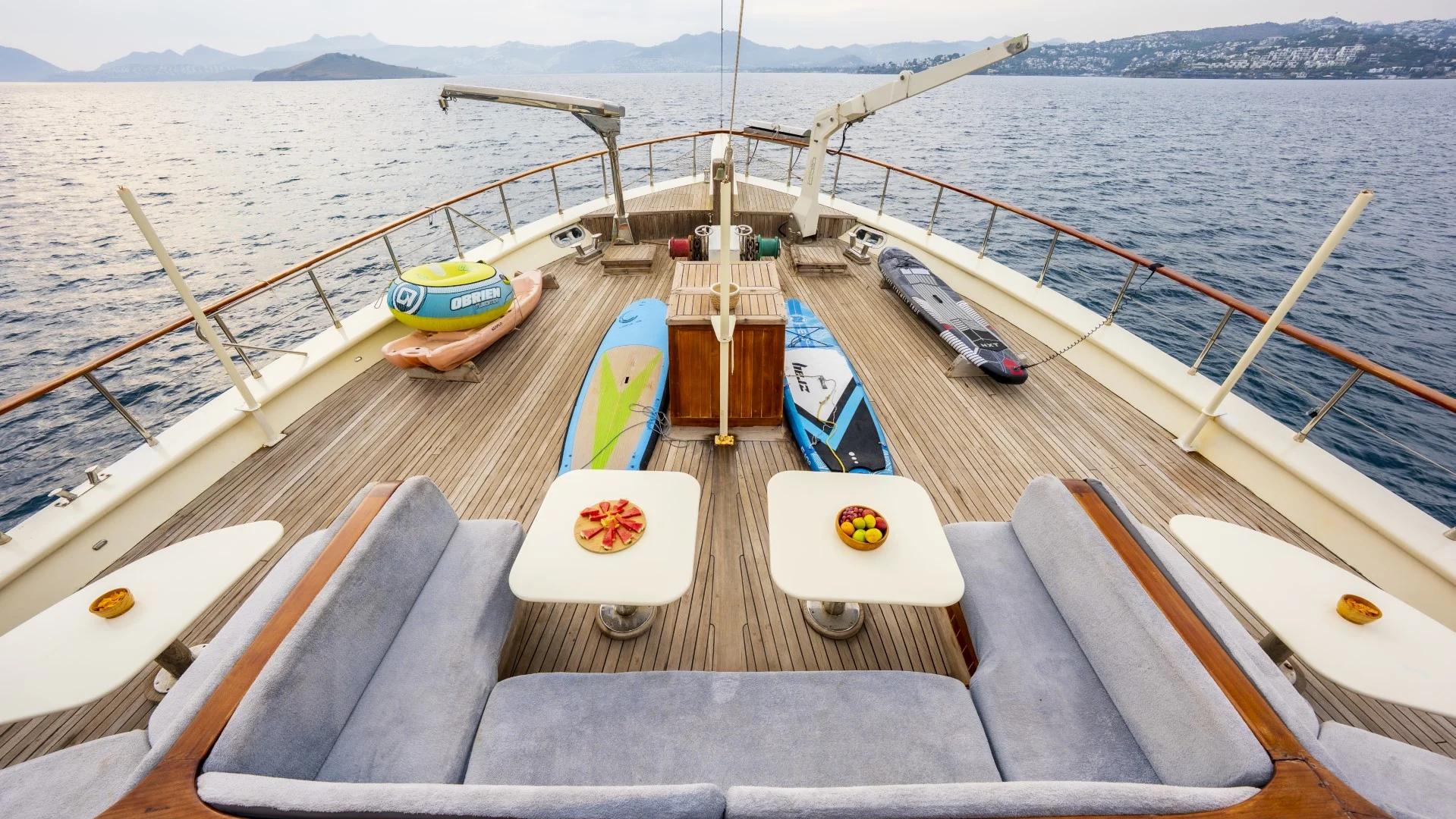 Elara 1 gulet amenities interior cabin in Türkiye