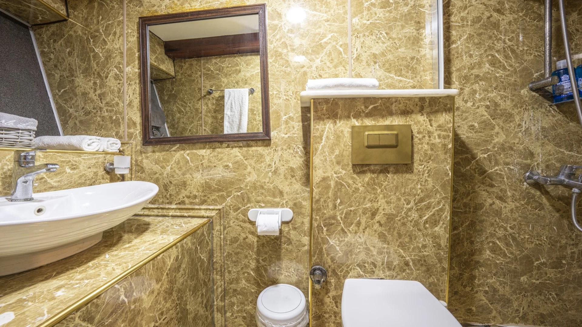 Elara 1 gulet accommodation interior cabin in Türkiye