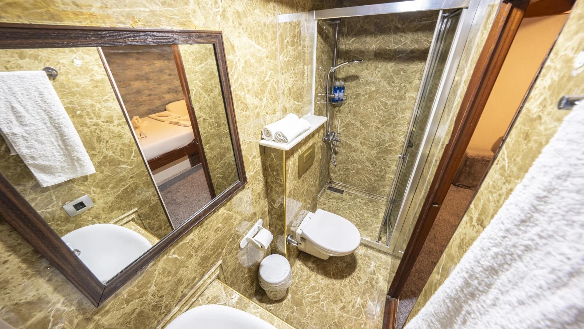 Elara 1 gulet accommodation interior cabin in Türkiye