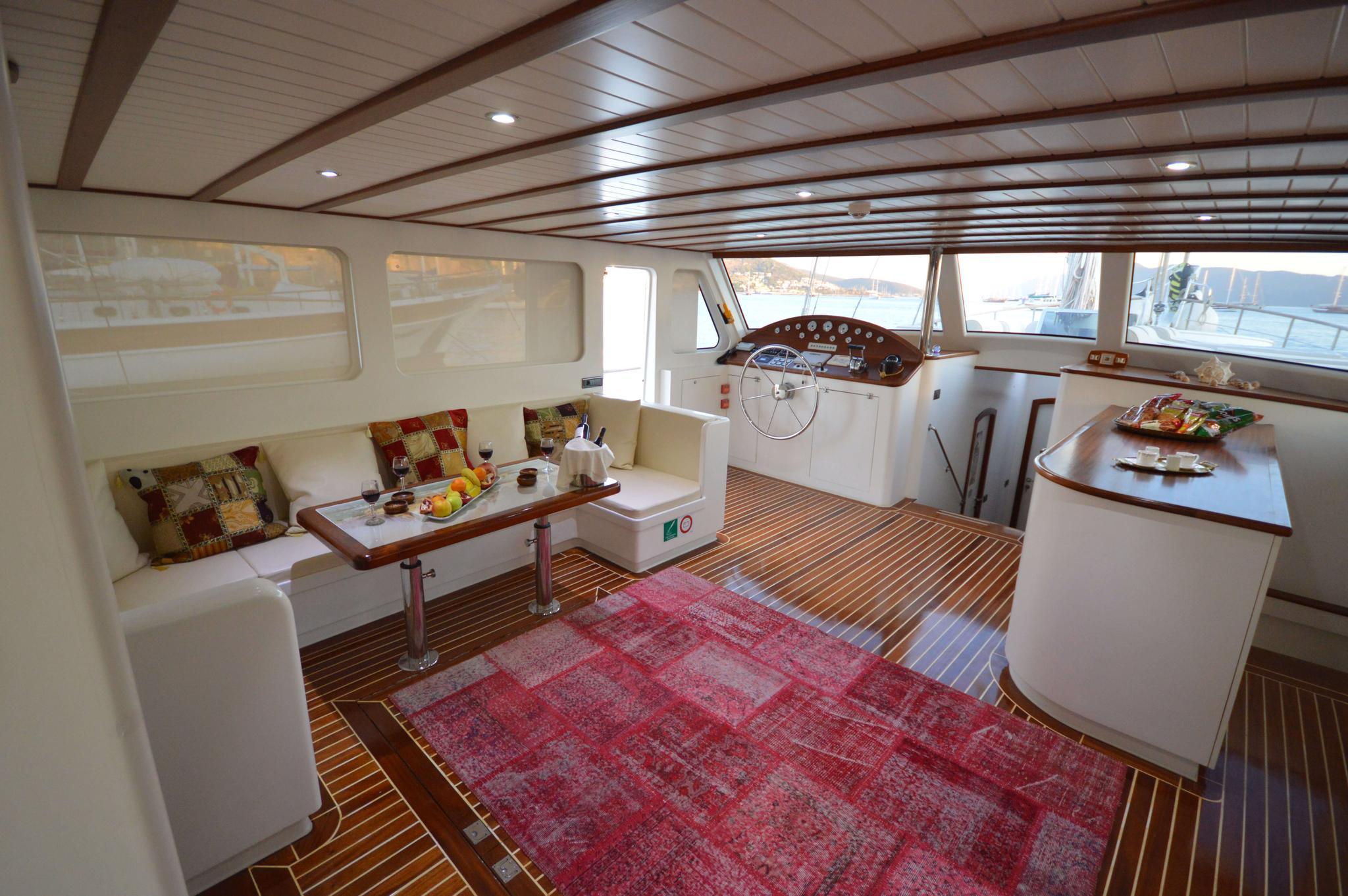 Gül Sultan gulet amenities interior cabin in Türkiye