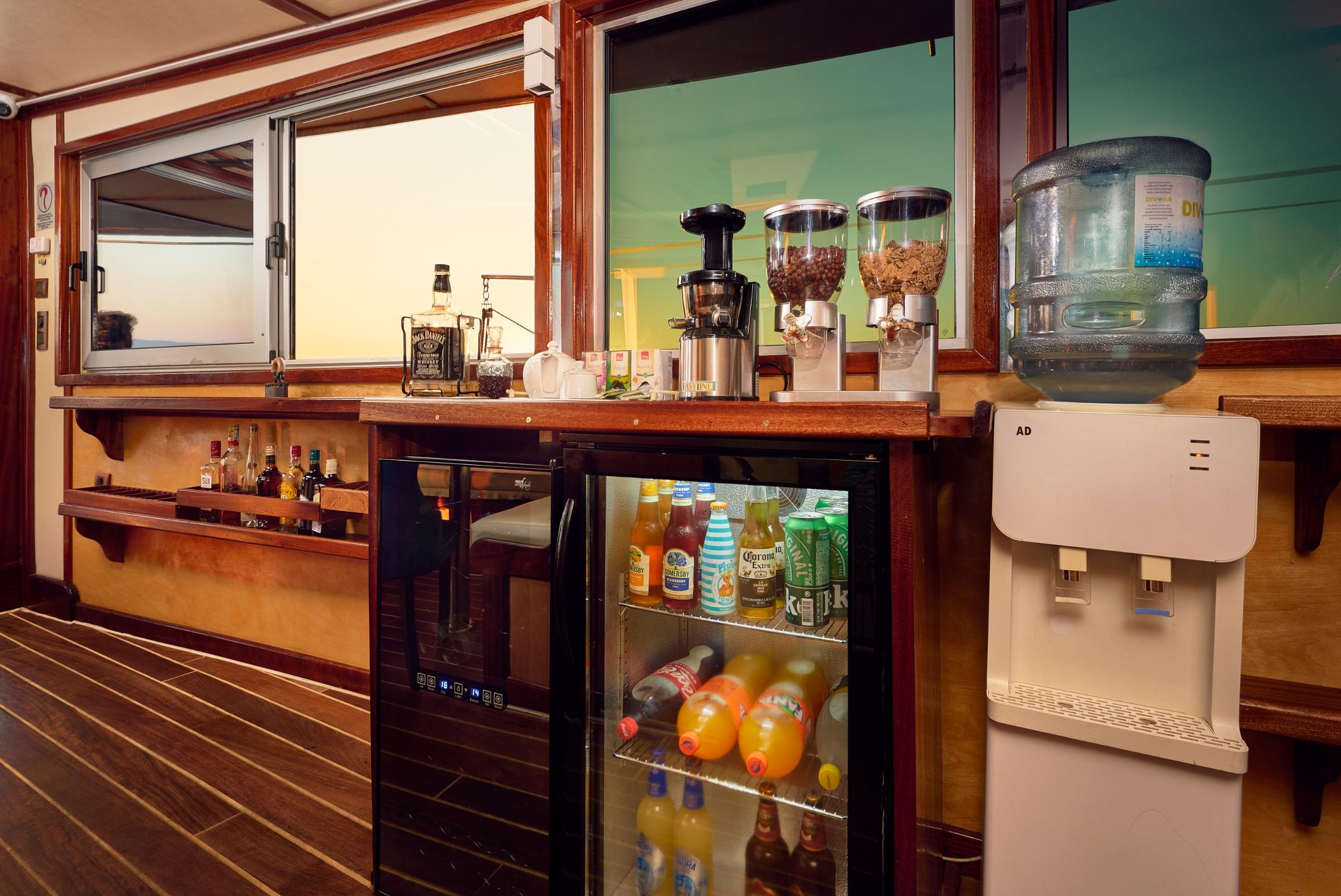 Trebenna gulet amenities lifestyle dining in Croatia