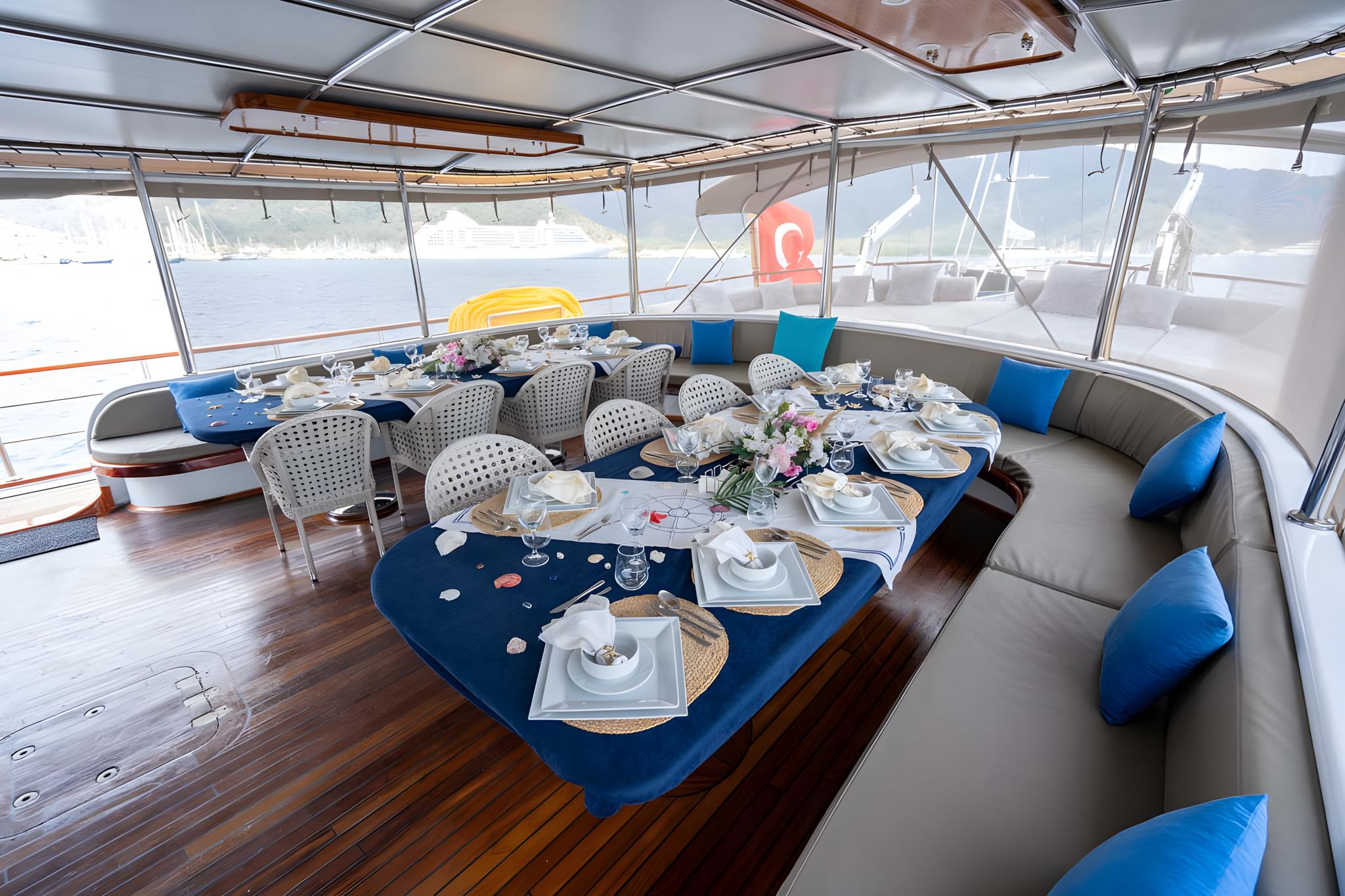 Nevra Queen gulet amenities exterior deck in Türkiye