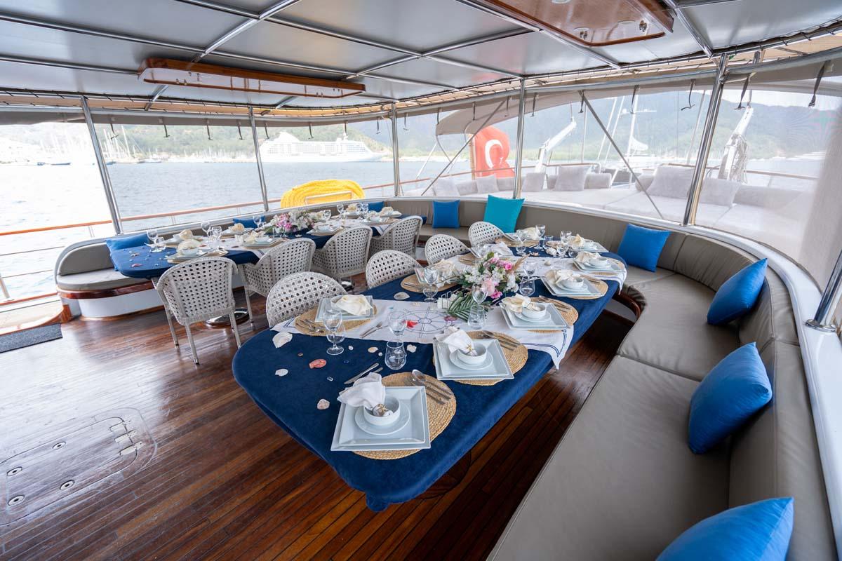Nevra Queen gulet amenities exterior deck in Türkiye
