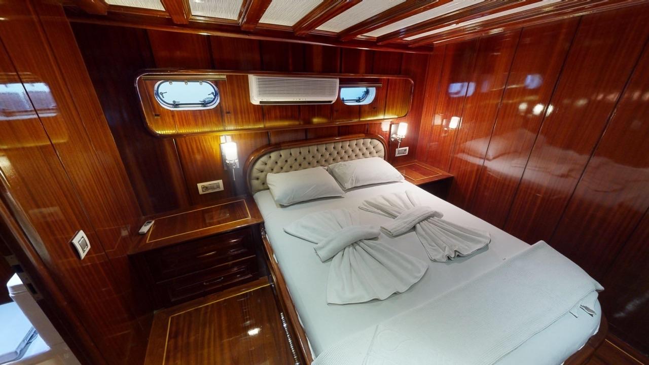 Dear Lila gulet accommodation interior cabin in Türkiye