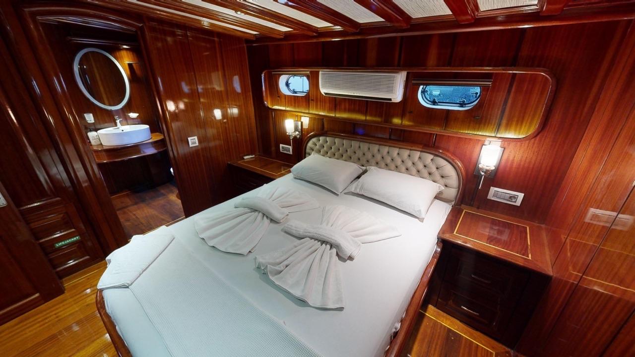 Dear Lila gulet accommodation interior cabin in Türkiye