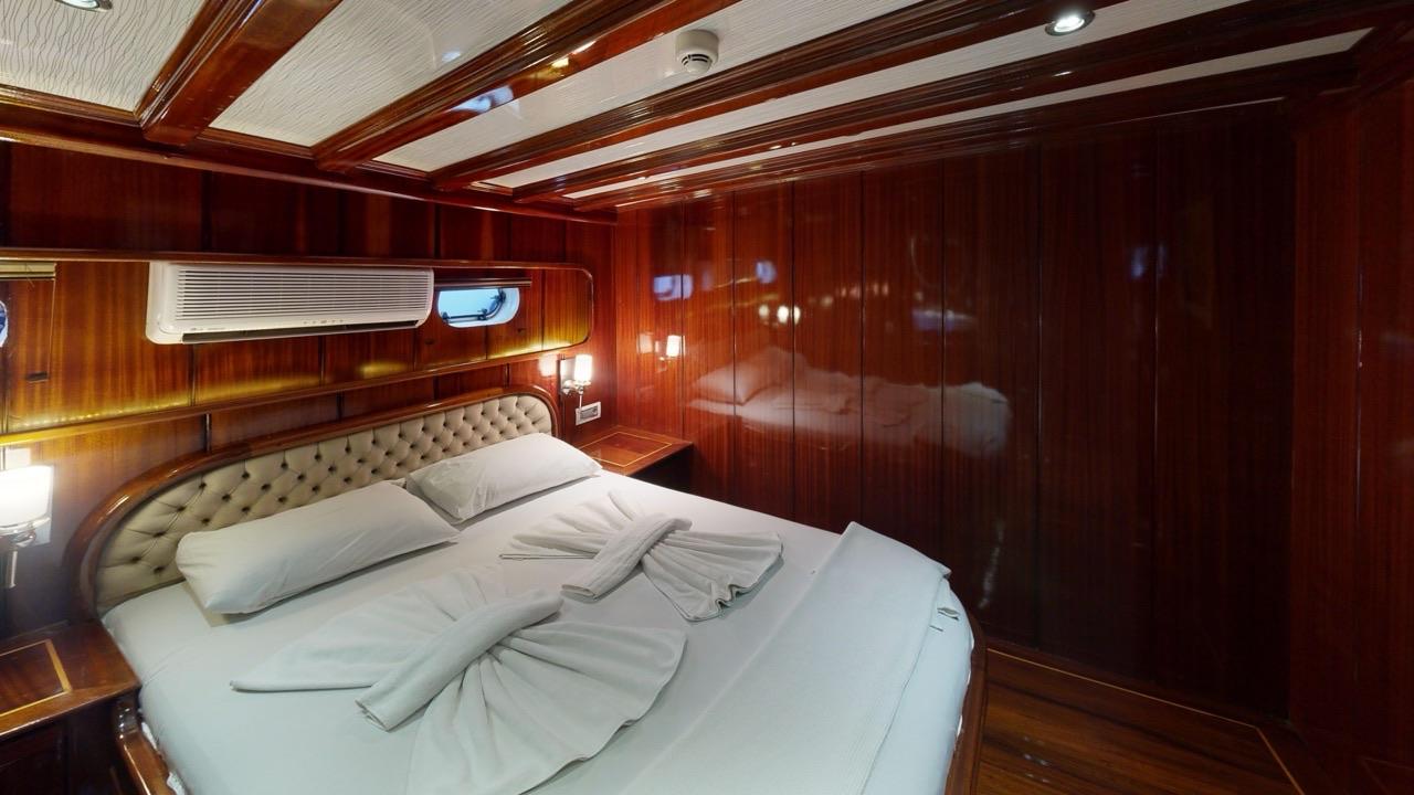 Dear Lila gulet accommodation interior cabin in Türkiye