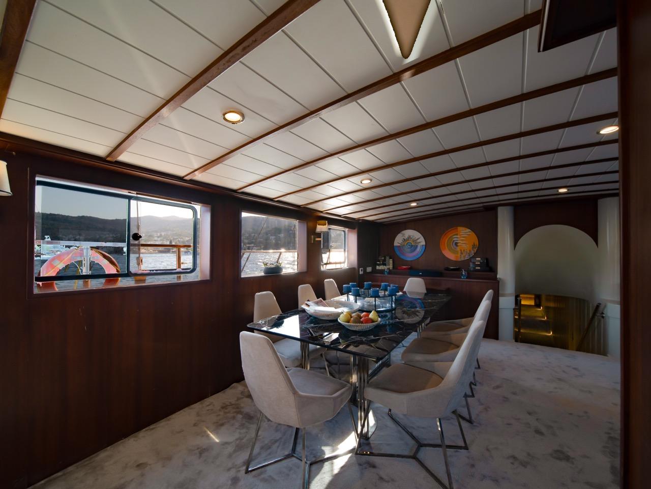 Caustic gulet amenities interior cabin in Türkiye