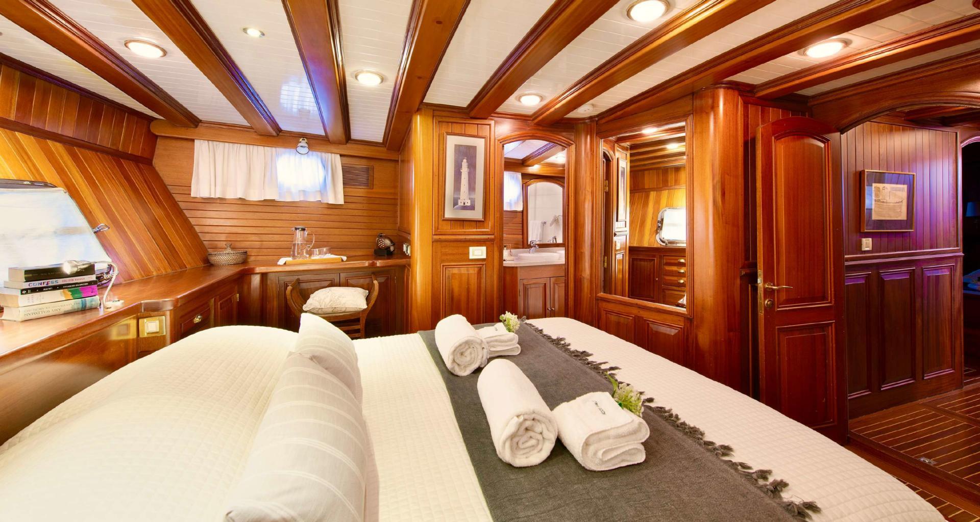 Ecce Navigo gulet accommodation interior cabin in Greece