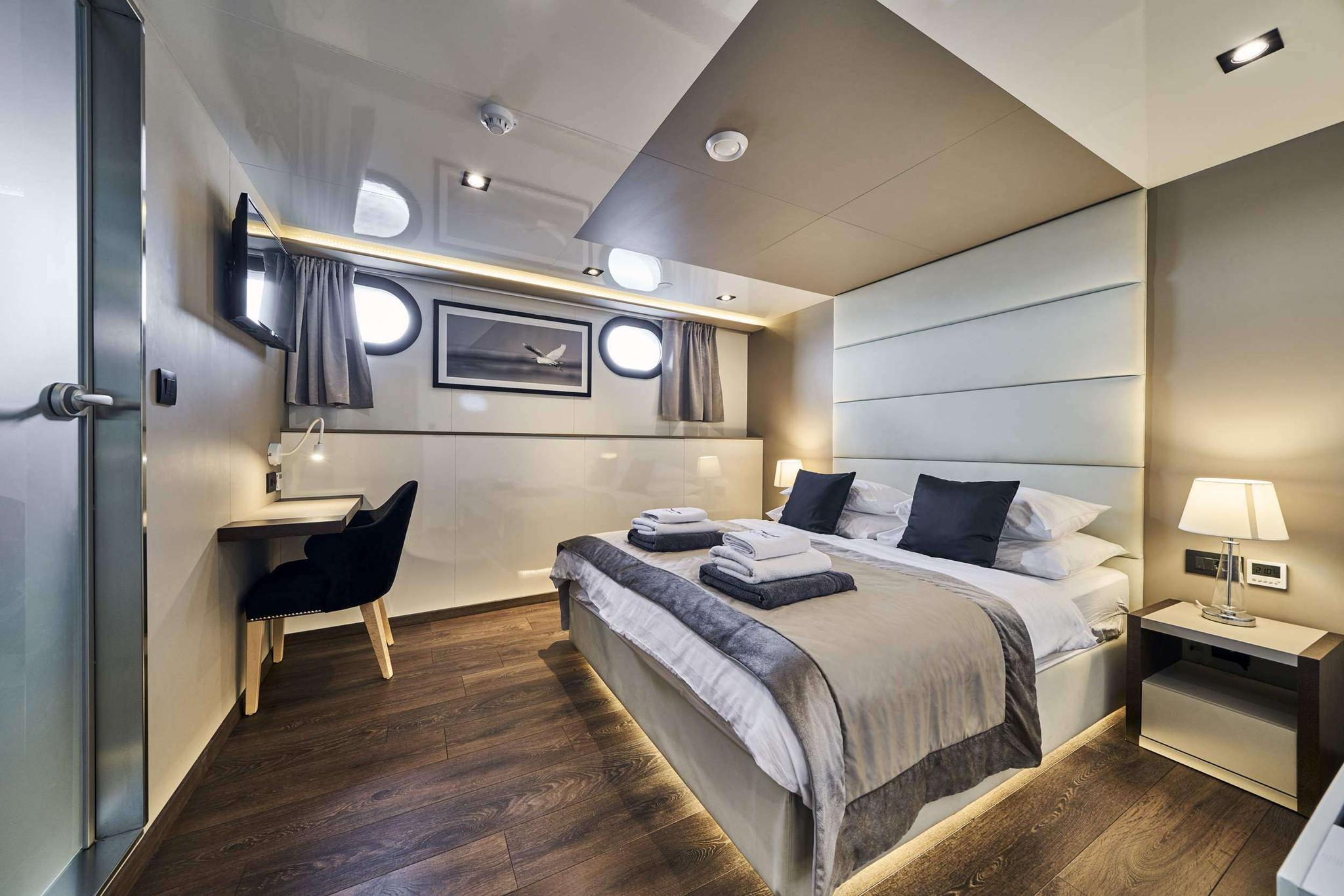 Rara Avis gulet accommodation interior cabin in Türkiye