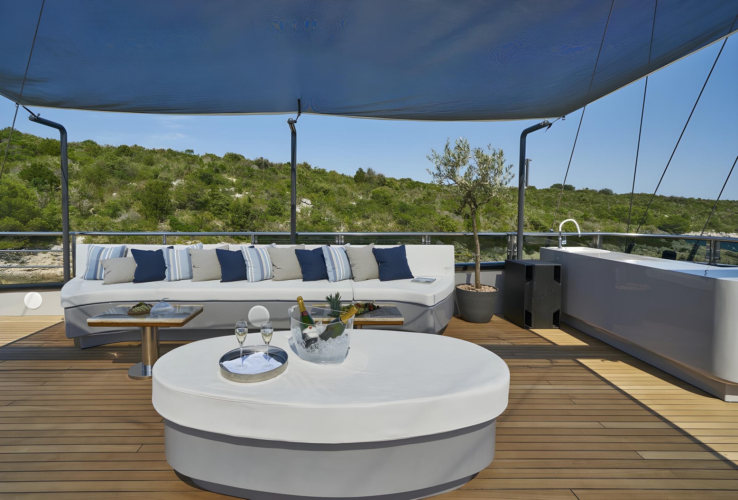 Rara Avis gulet amenities interior cabin in Croatia