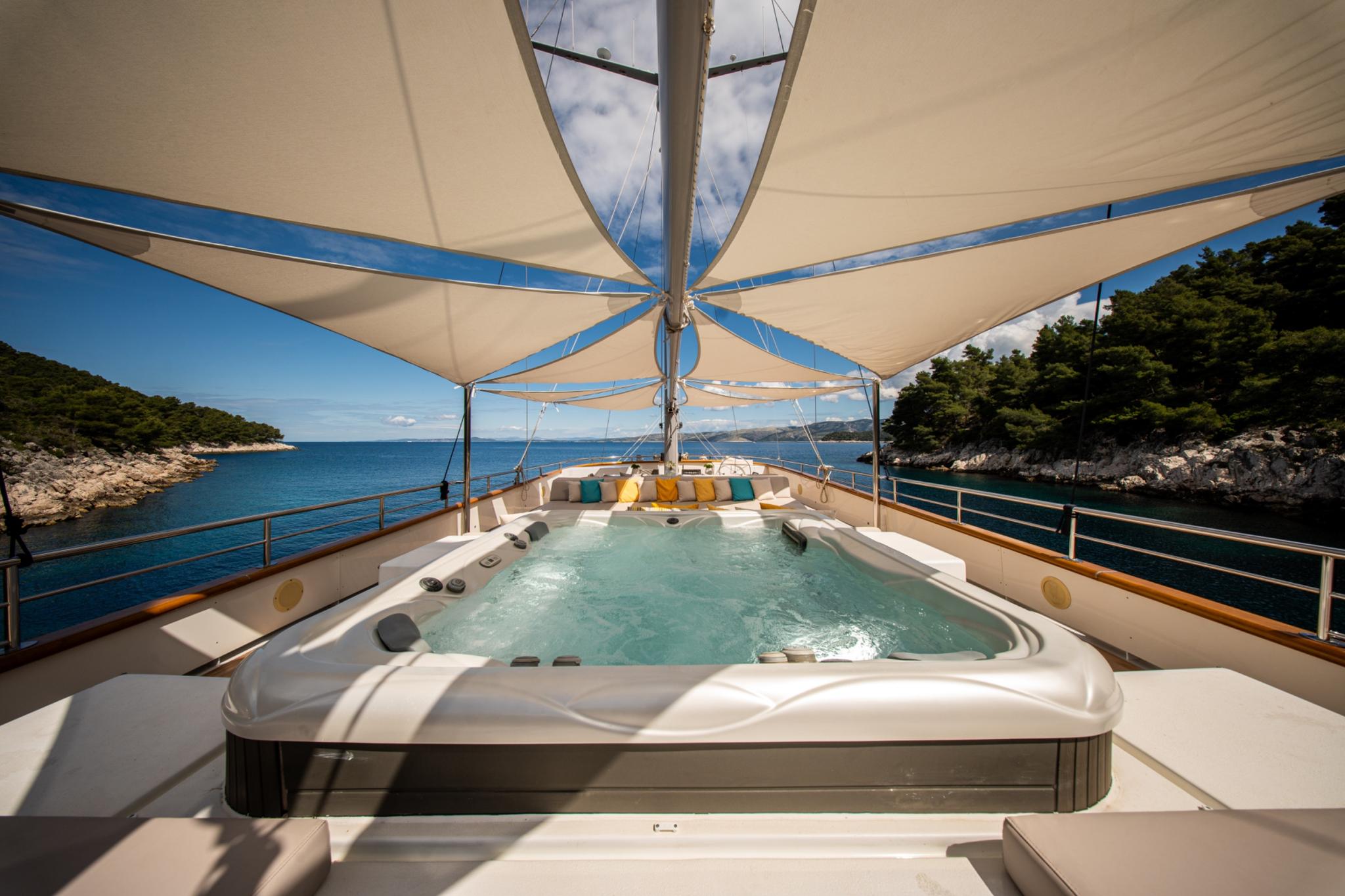 Dalmatino gulet amenities exterior deck in Croatia