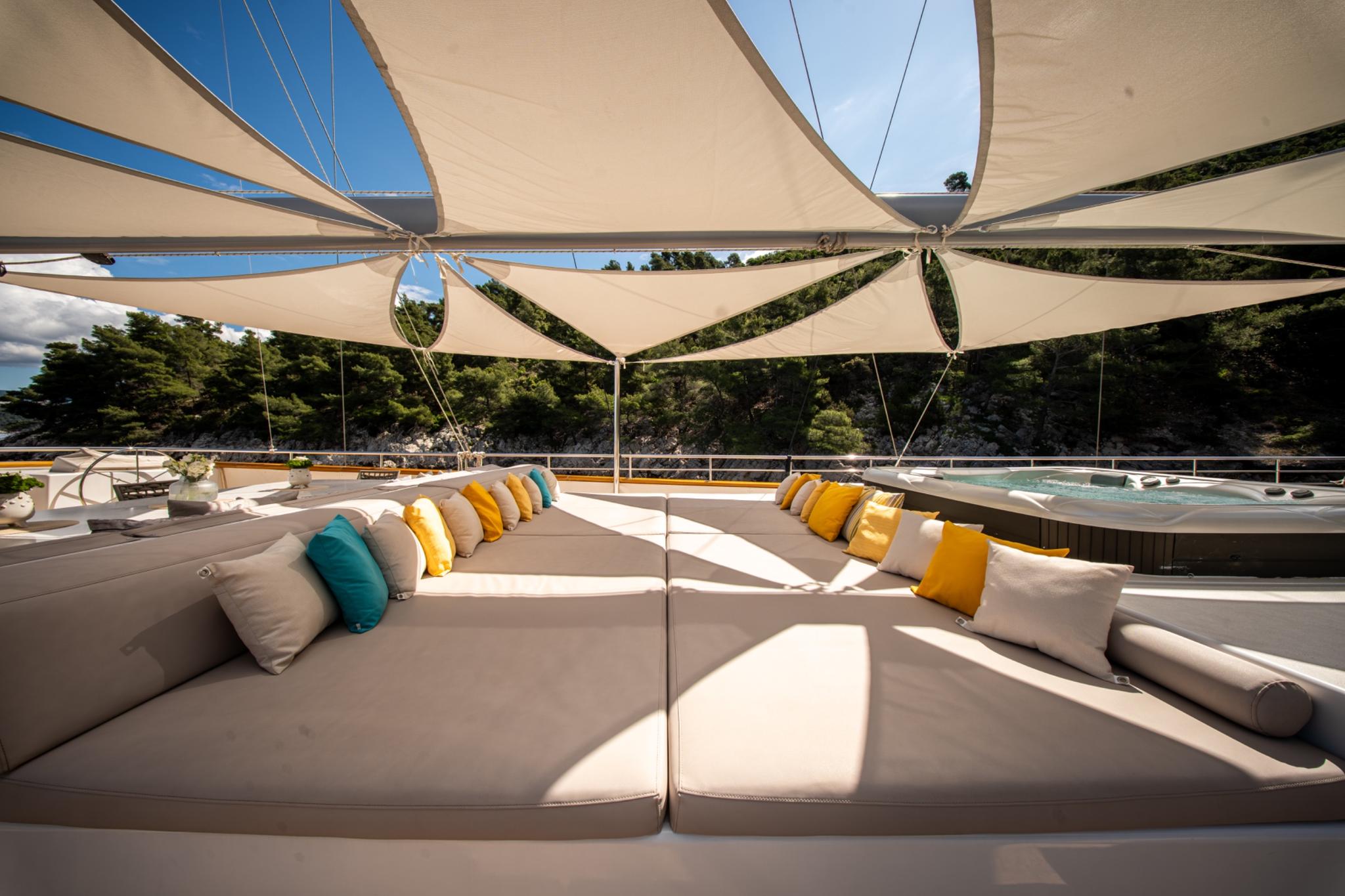 Dalmatino gulet amenities exterior deck in Croatia