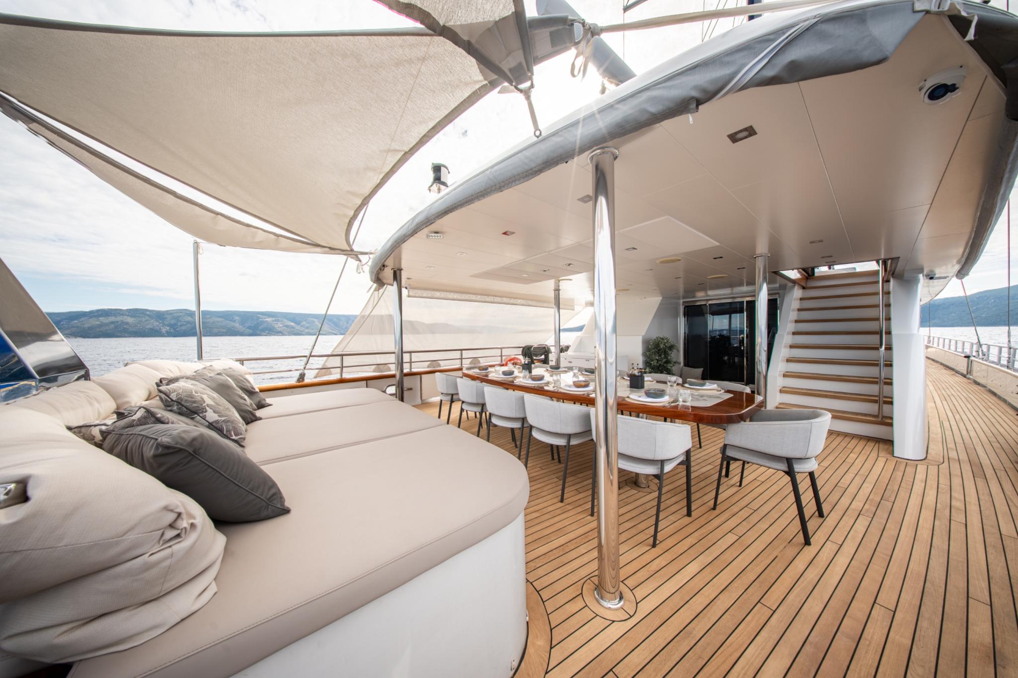 Dalmatino gulet amenities exterior deck in Croatia
